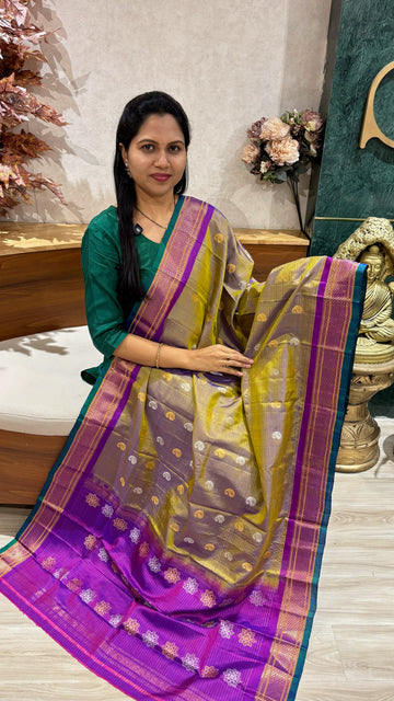 Handloom gadwal duppata