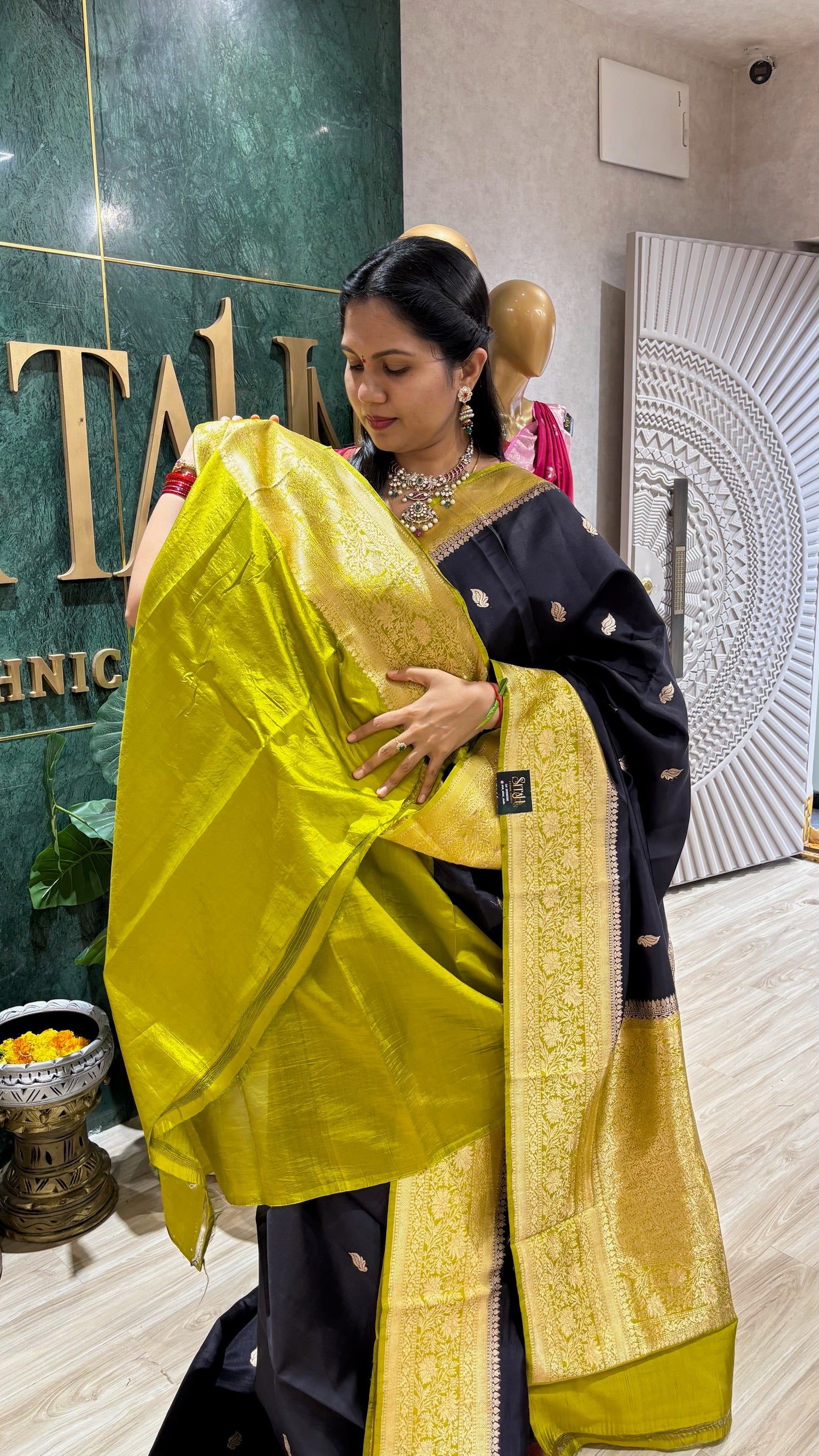 Pure handloom mango pattu