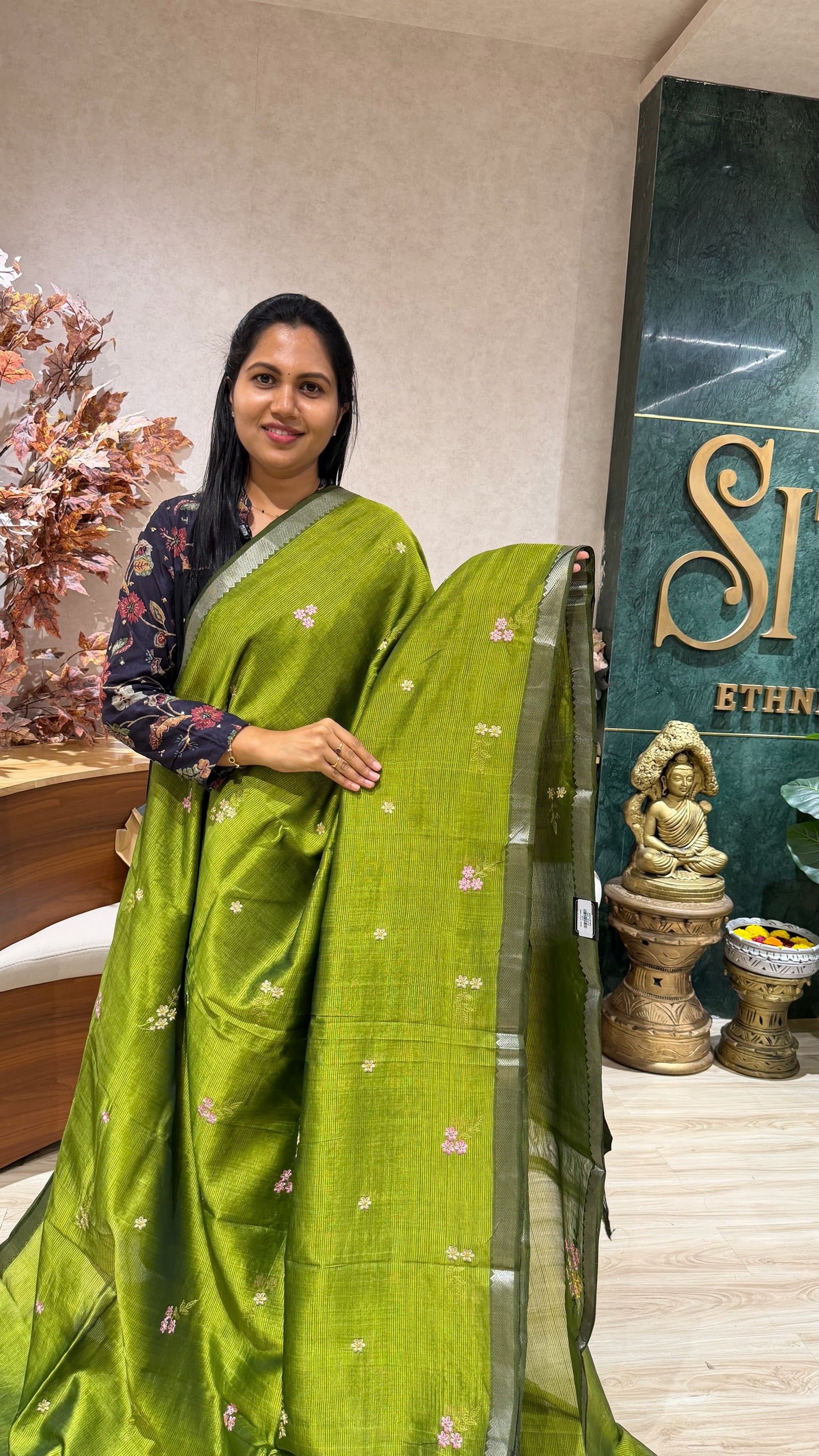 Mangalgiri embroidery