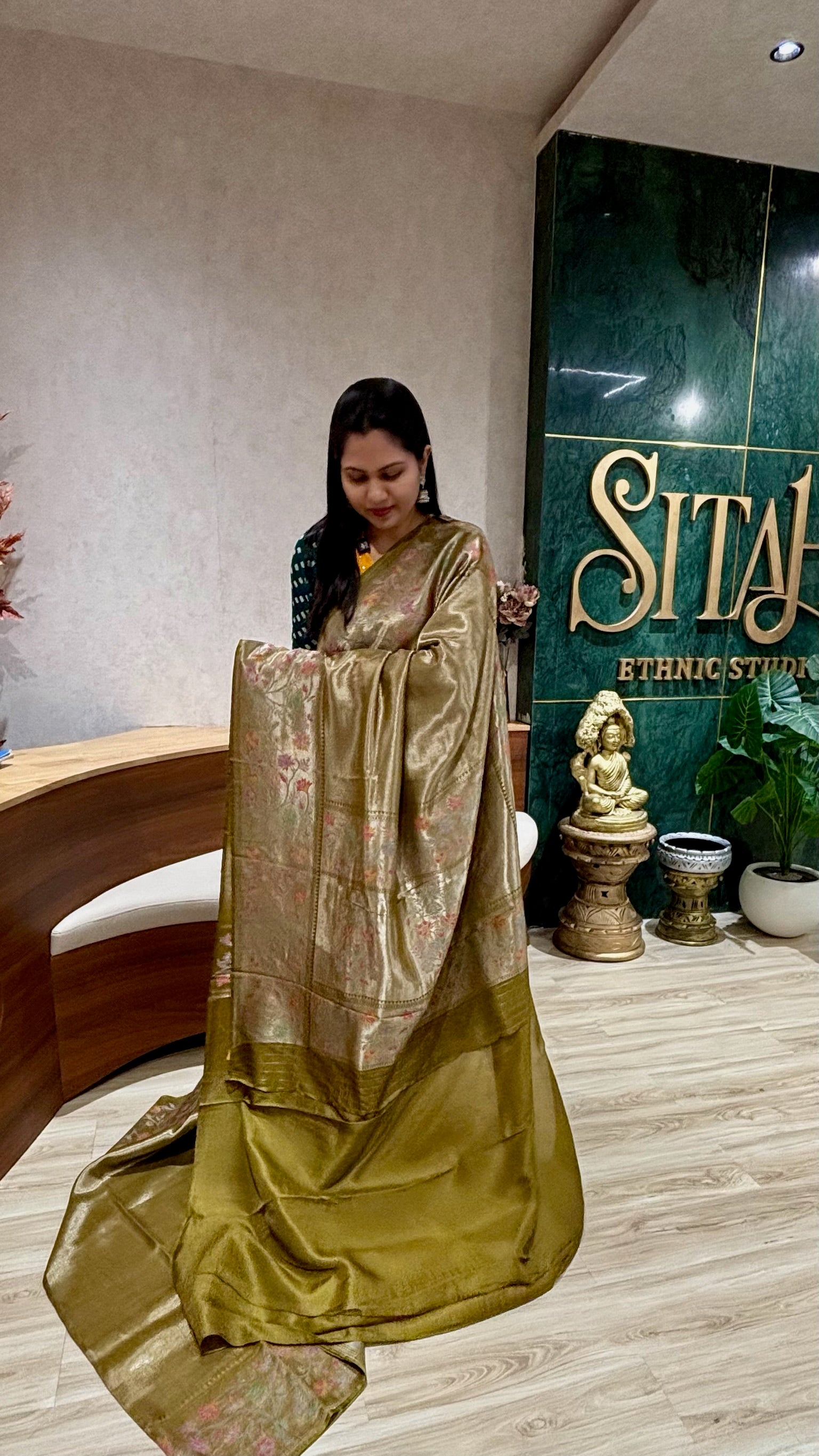 Tissue Banaras floral paithanii