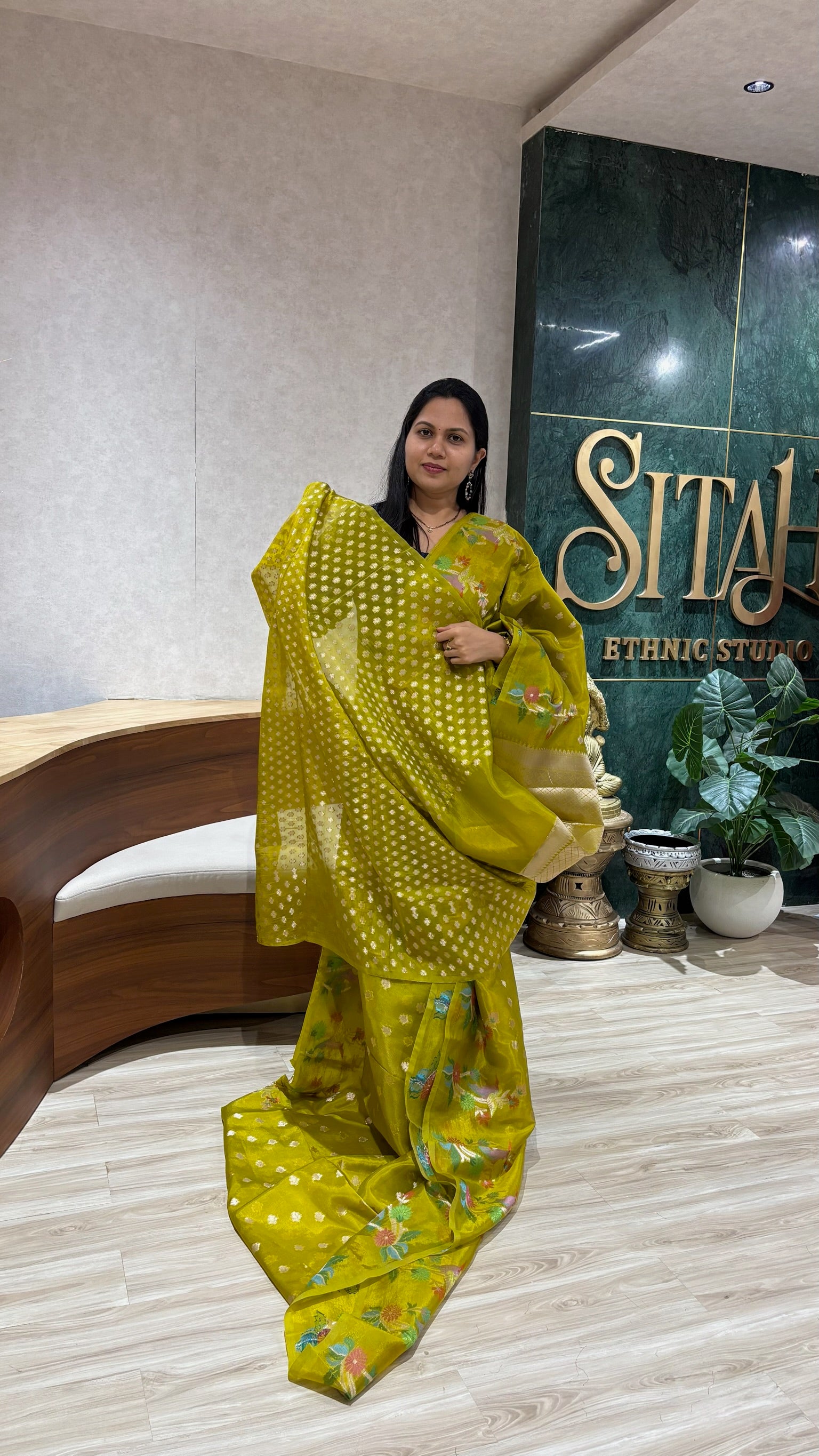 Paper silk buti border