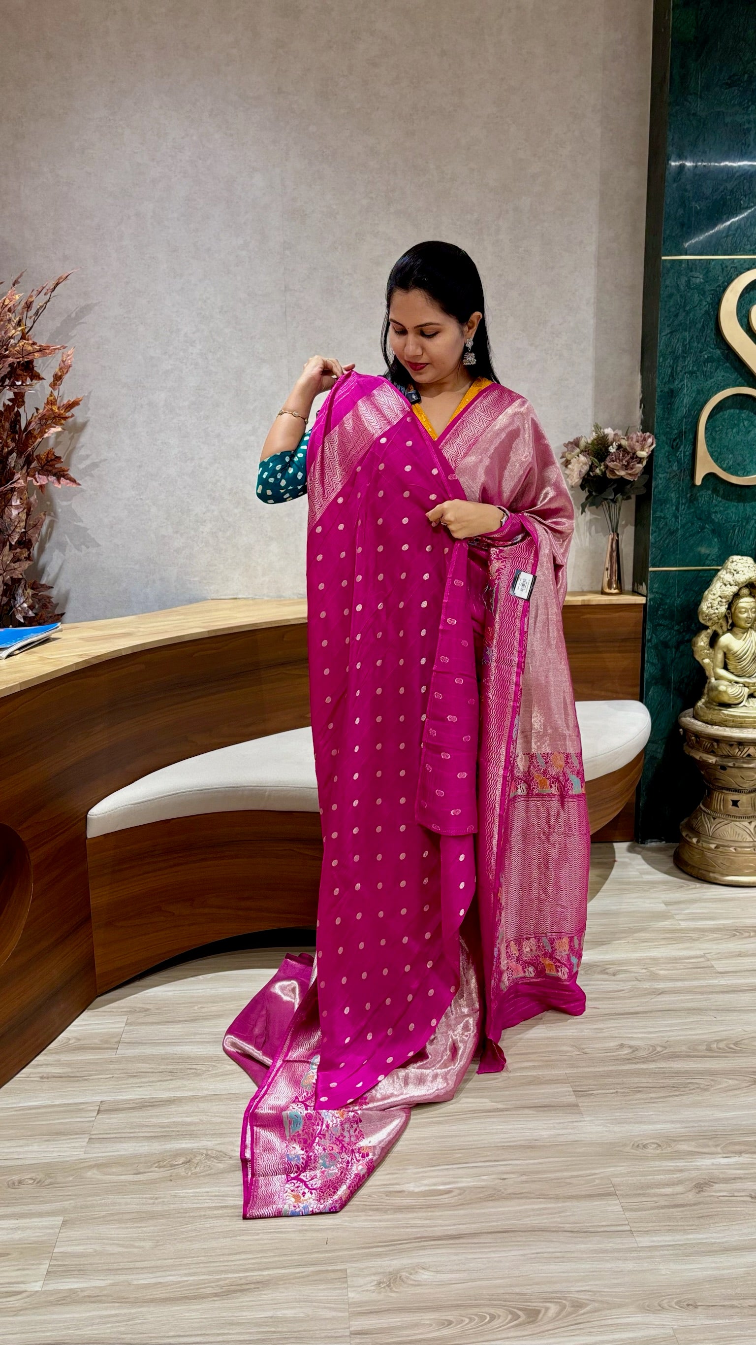 Tissue banaras forest theme