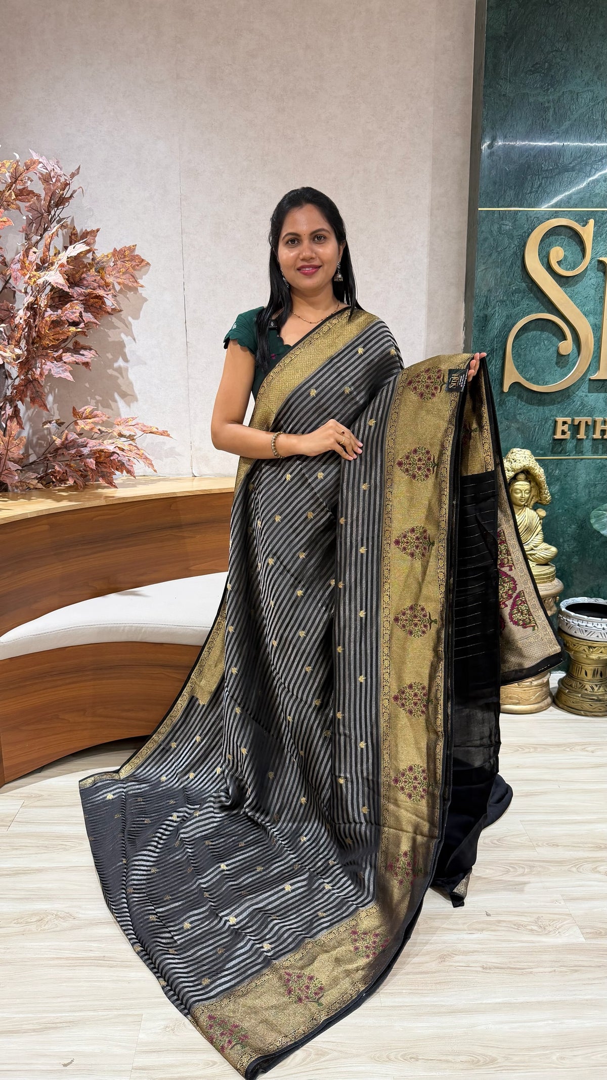Sale-Tissue Banaras