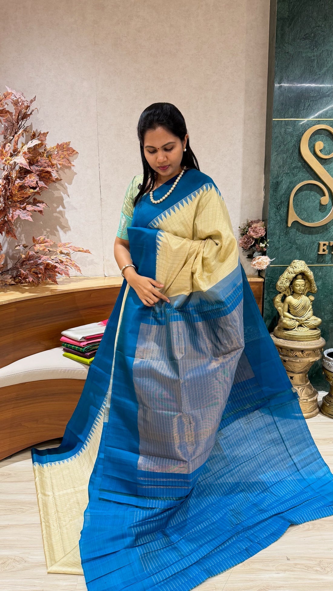 Handloom Gadwal pattu
