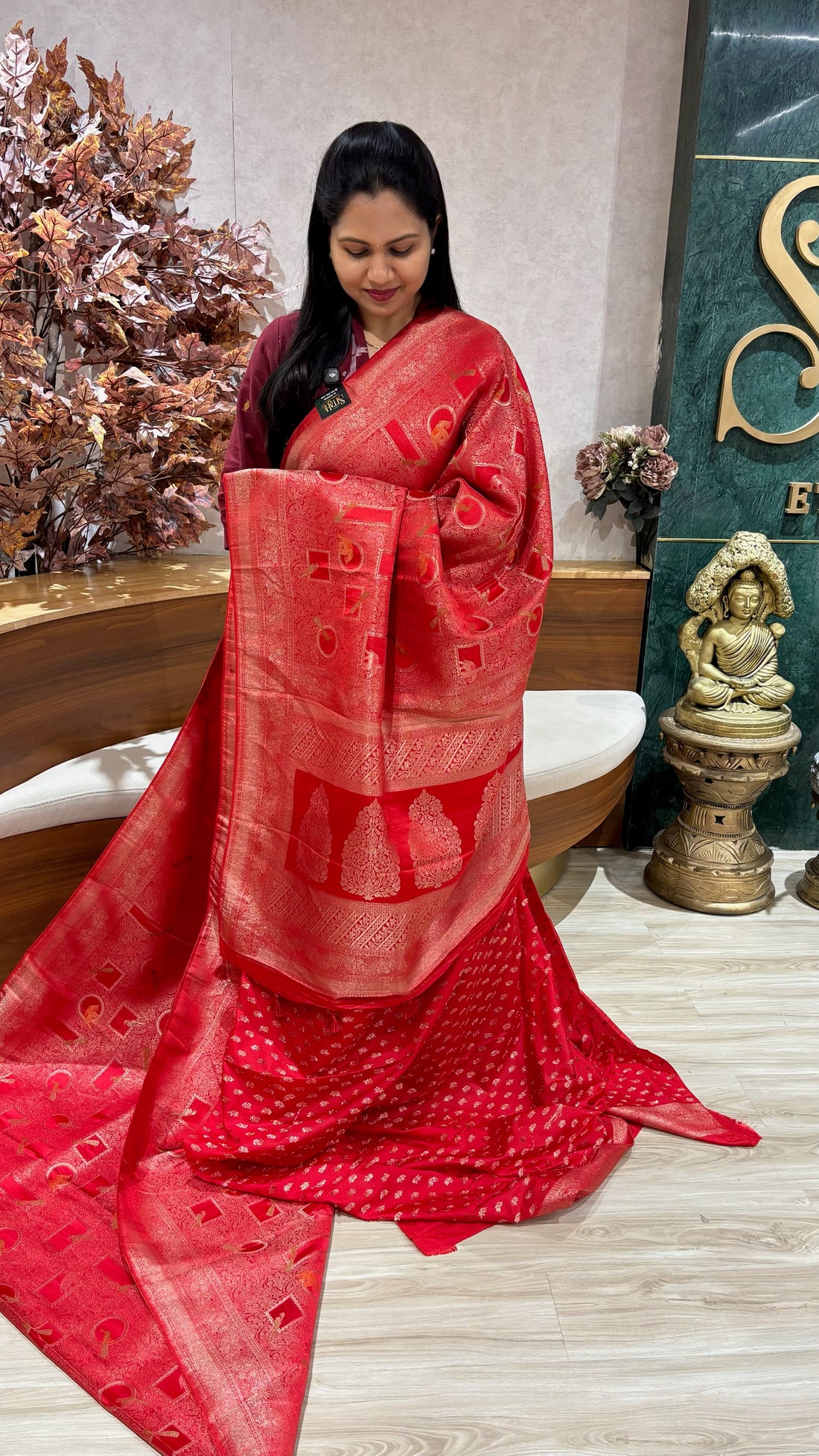 Banaras allover weaving