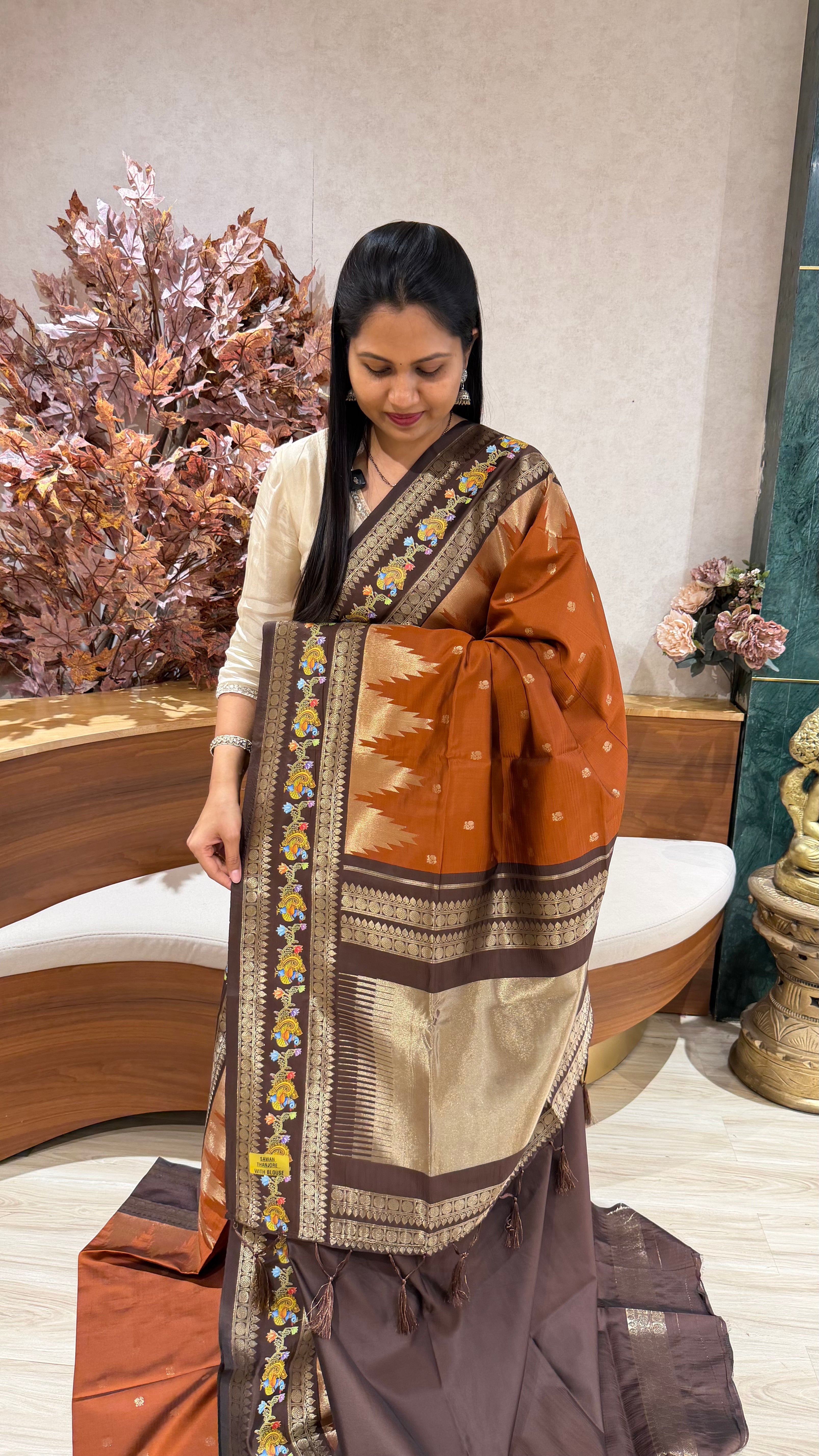 Fancy silk Tanjore print