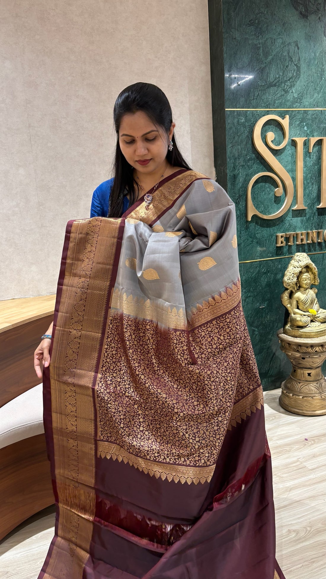 Light weight kanchi pattu