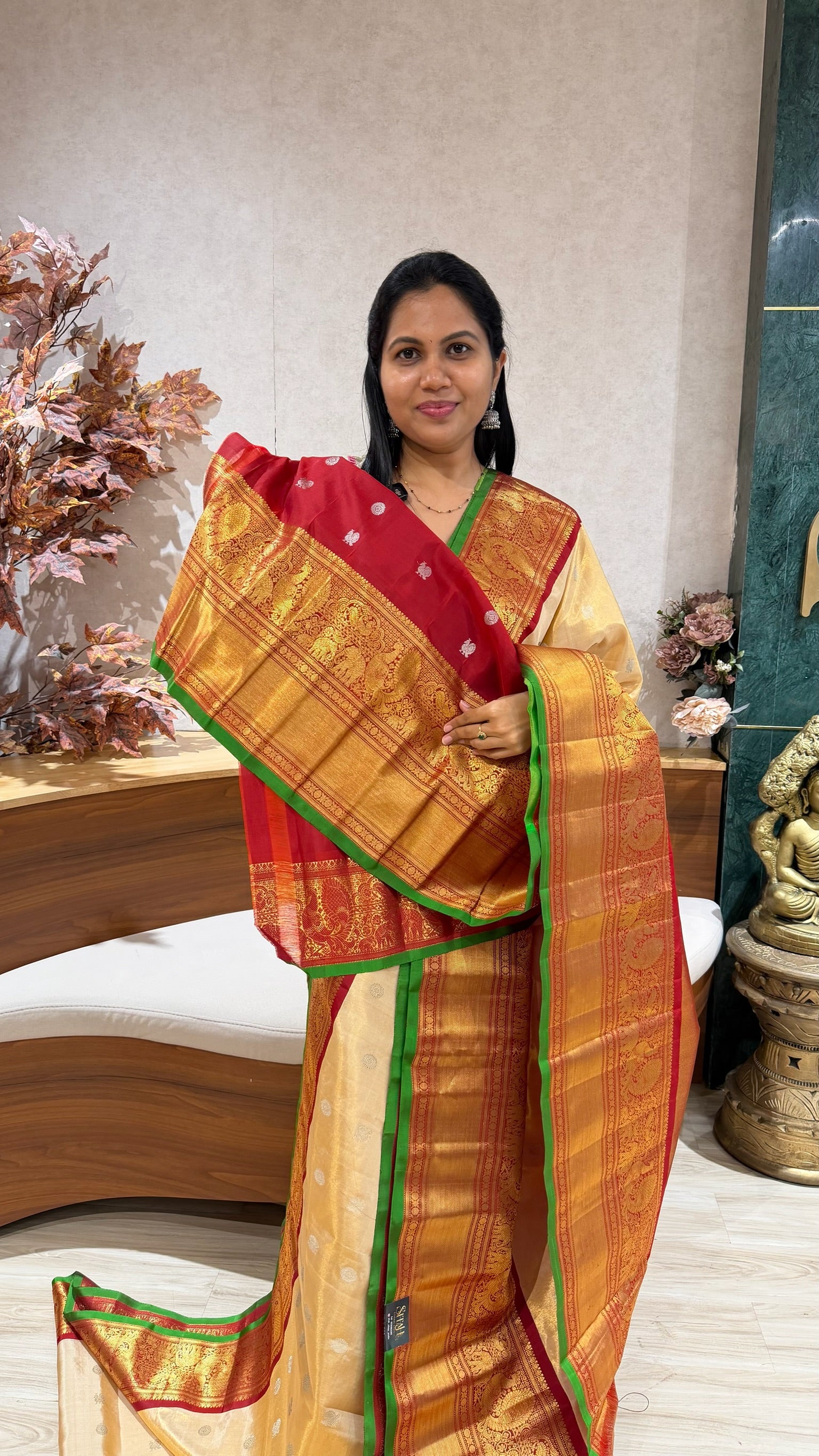 Handloom Gadwal tissue