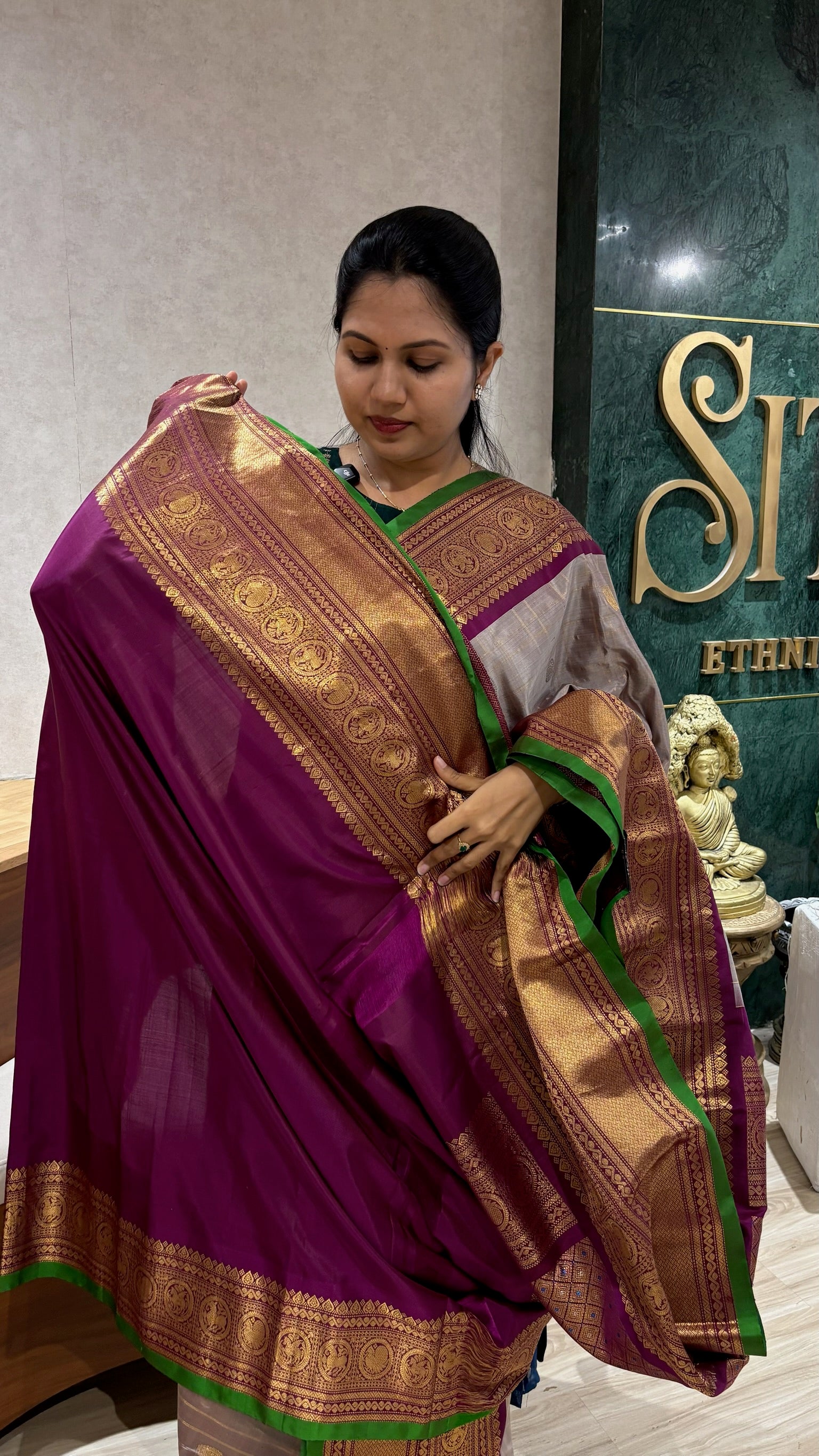 Handloom gadwal pattu