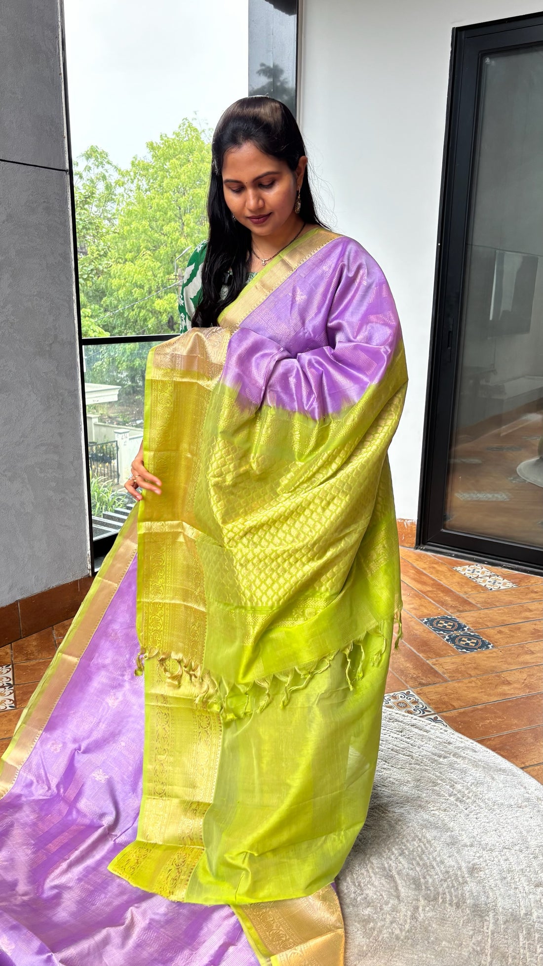 Mangalgiri pattu lavender-parrotgreen