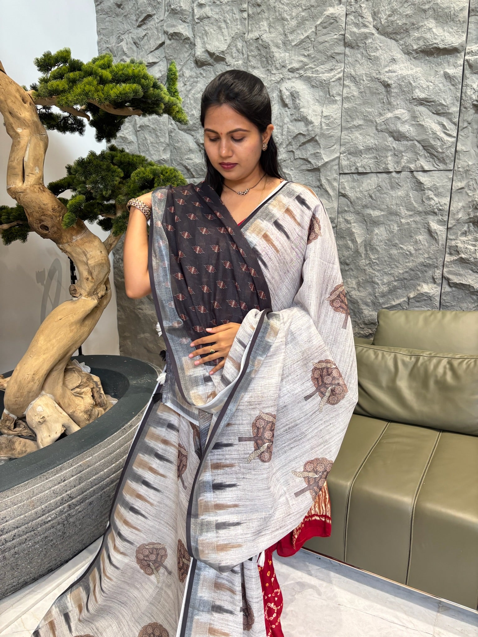 Grey linen peacock bunch design