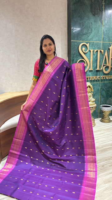 Handloom gadwal pattu
