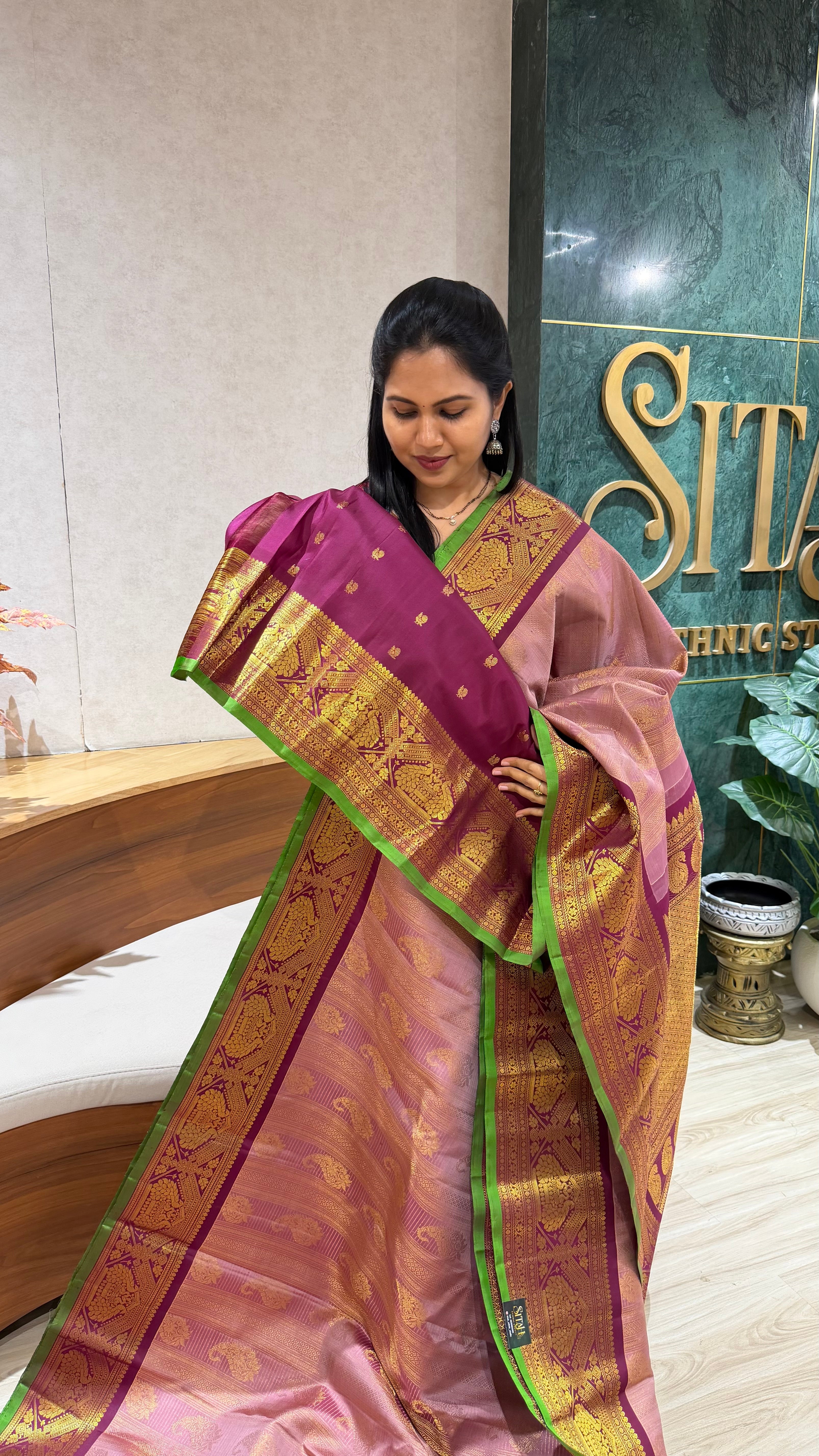 Brocade gadwal pattu
