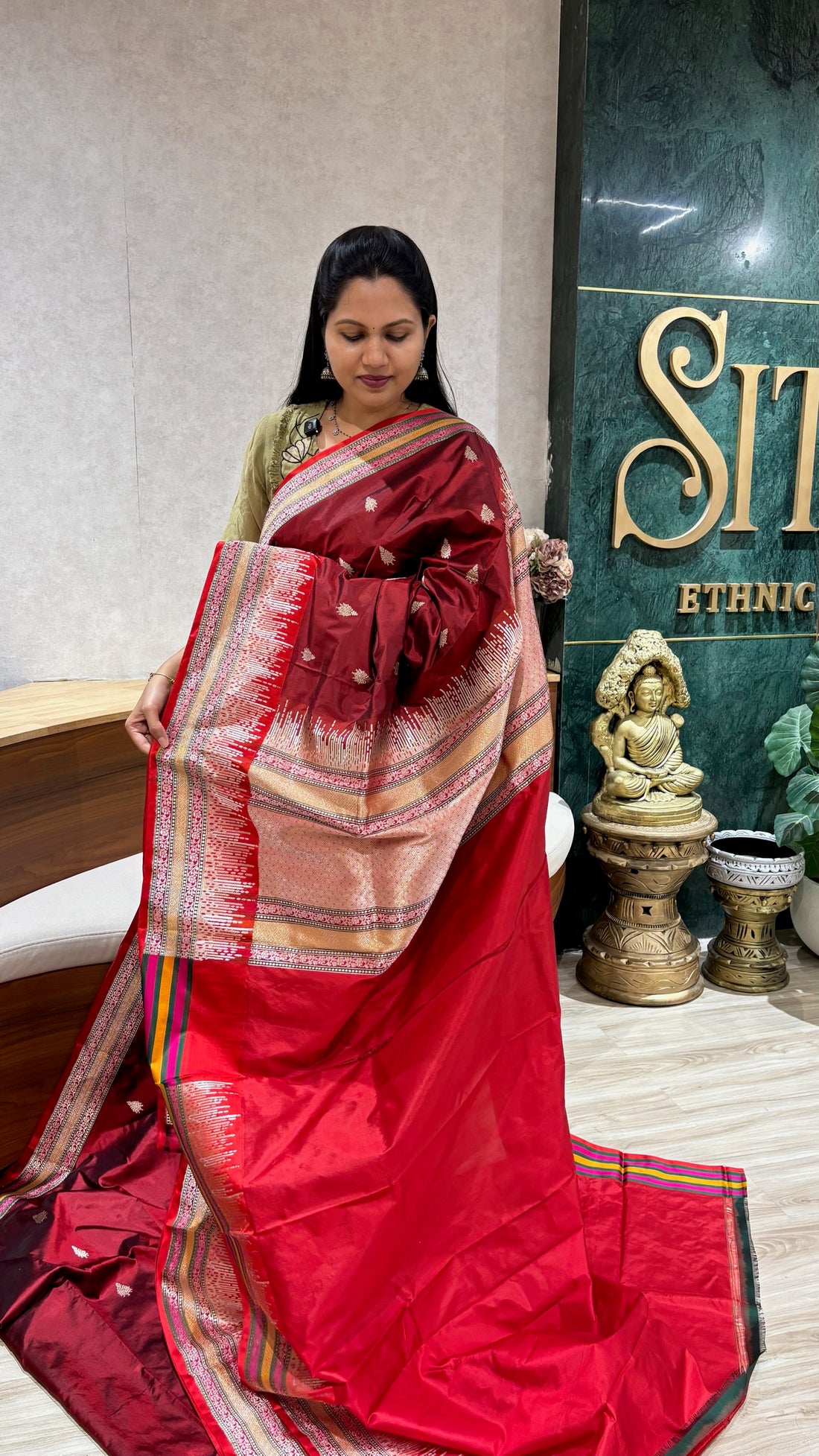 Premium banarasi pattu