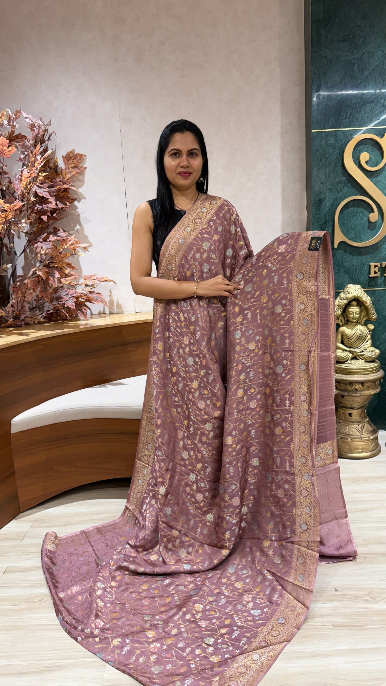 Fancy munga jhamdani weaving
