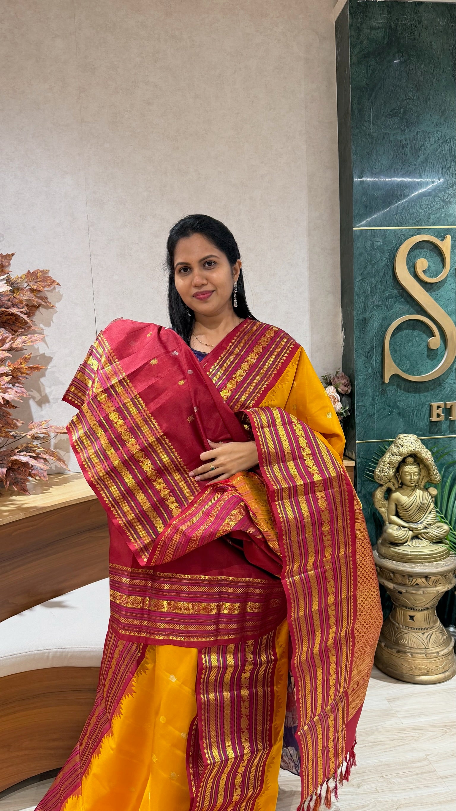 Handloom Gadwal pattu