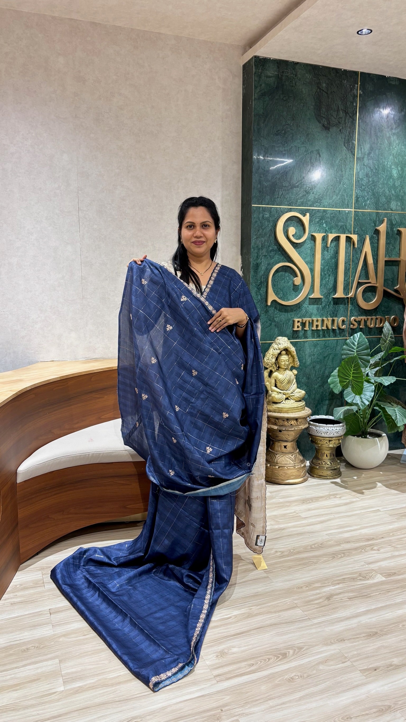 Fancy tussar embroidery border