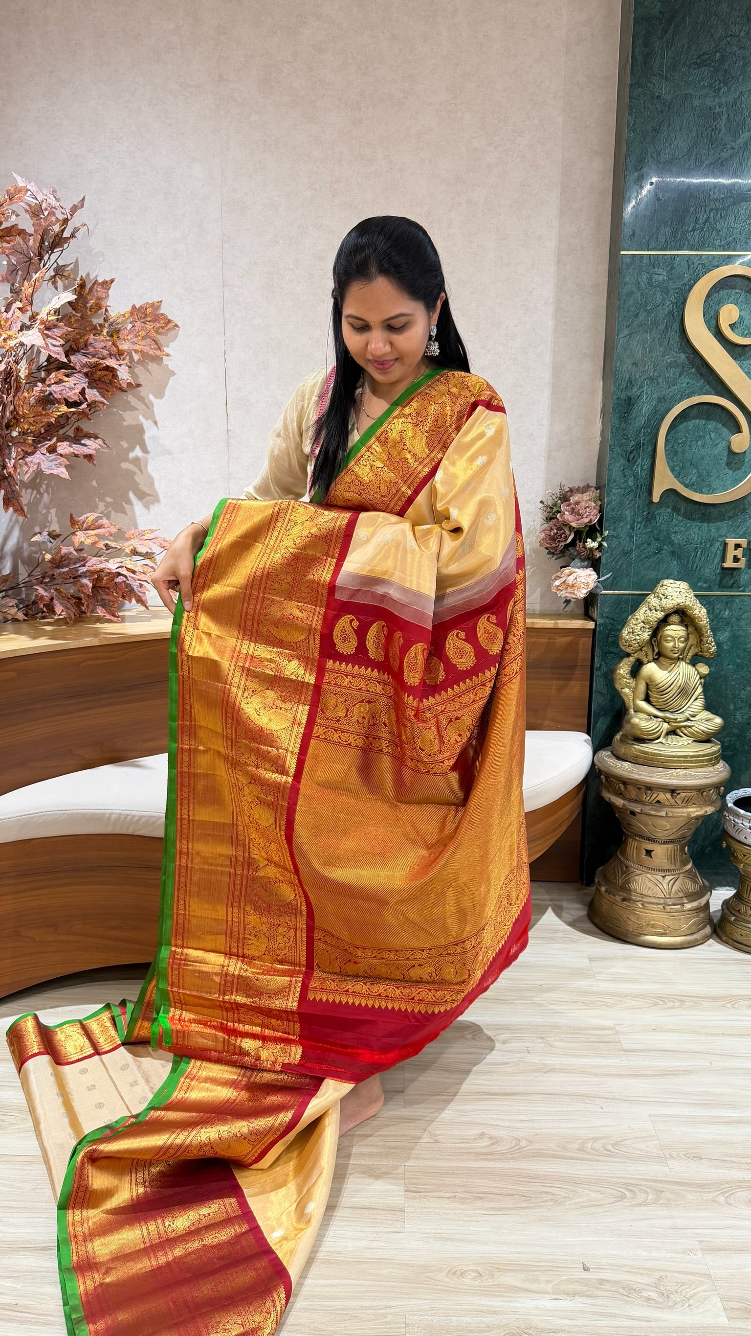 Handloom Gadwal tissue