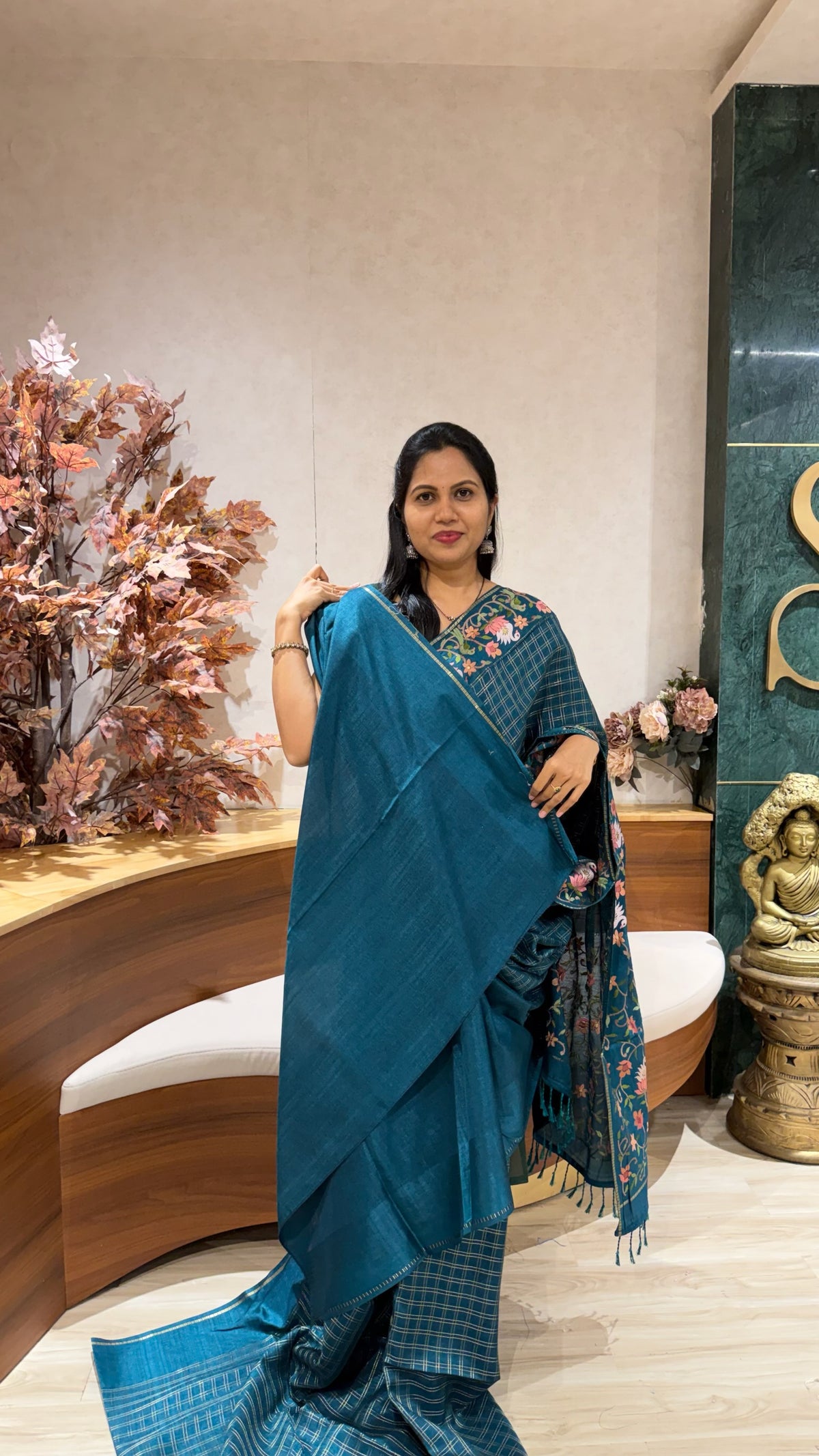 ￼ tussar embroidery
