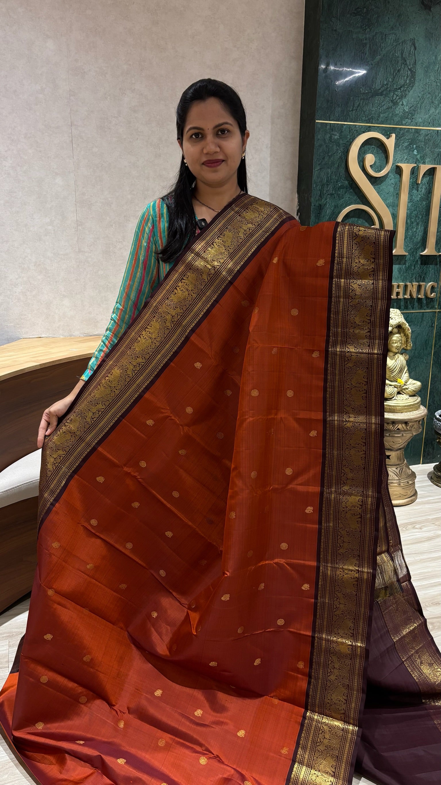 Handloom kanchi pattu - rust