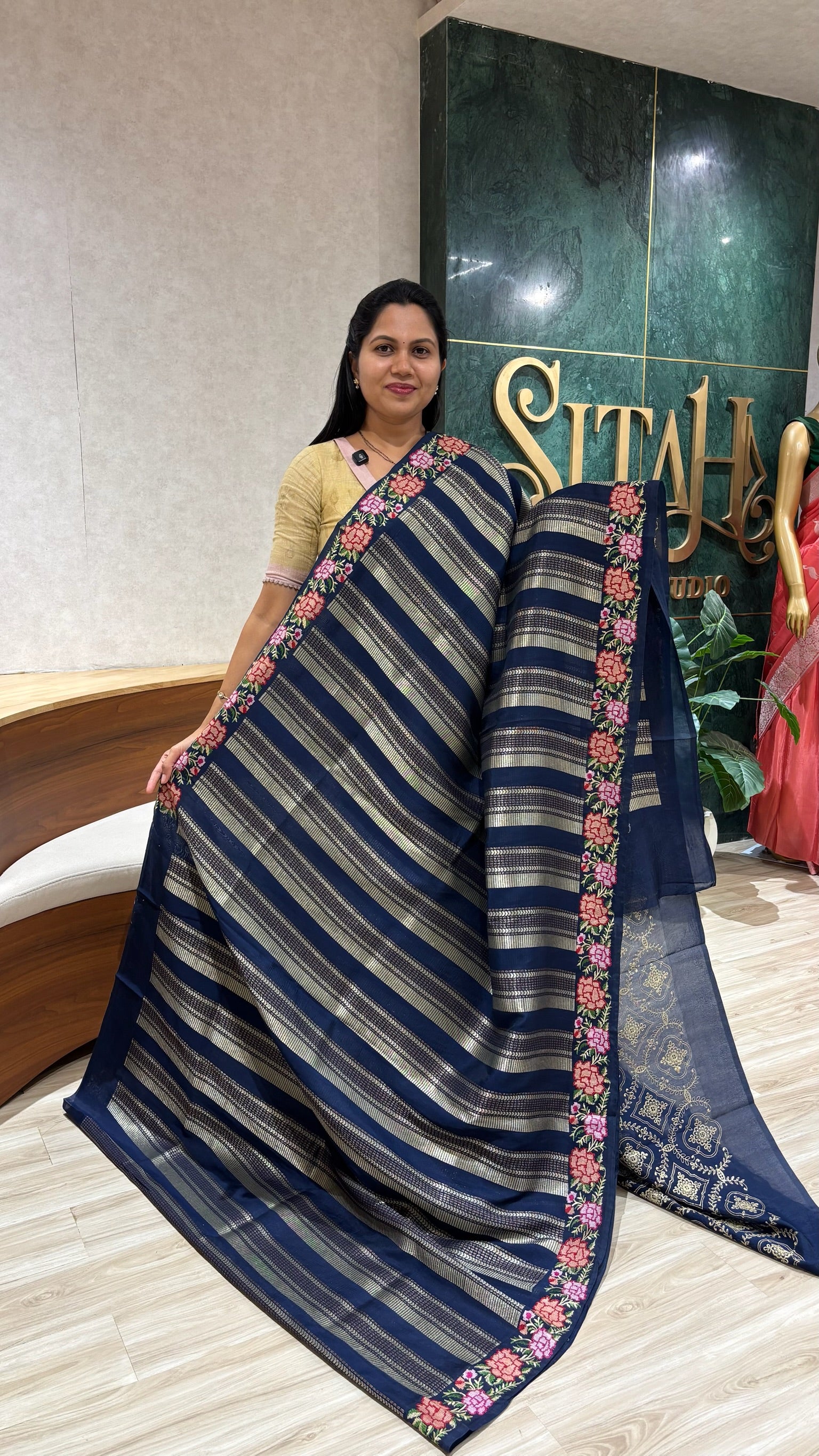 Border work saree blue