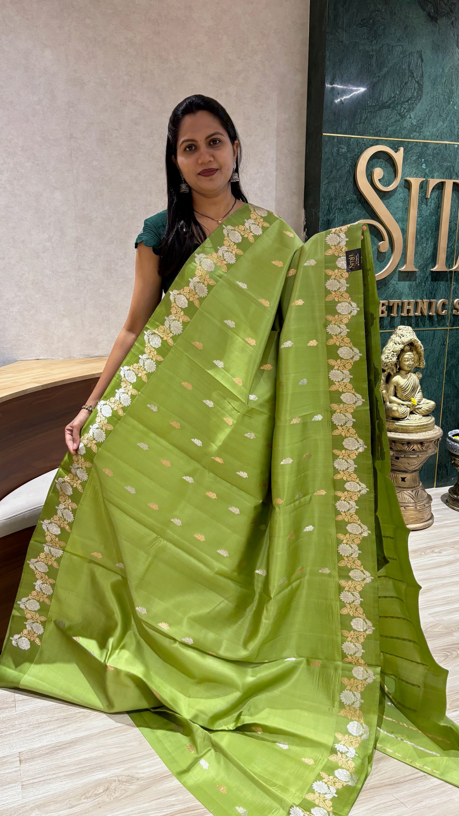 Handloom mango pattu
