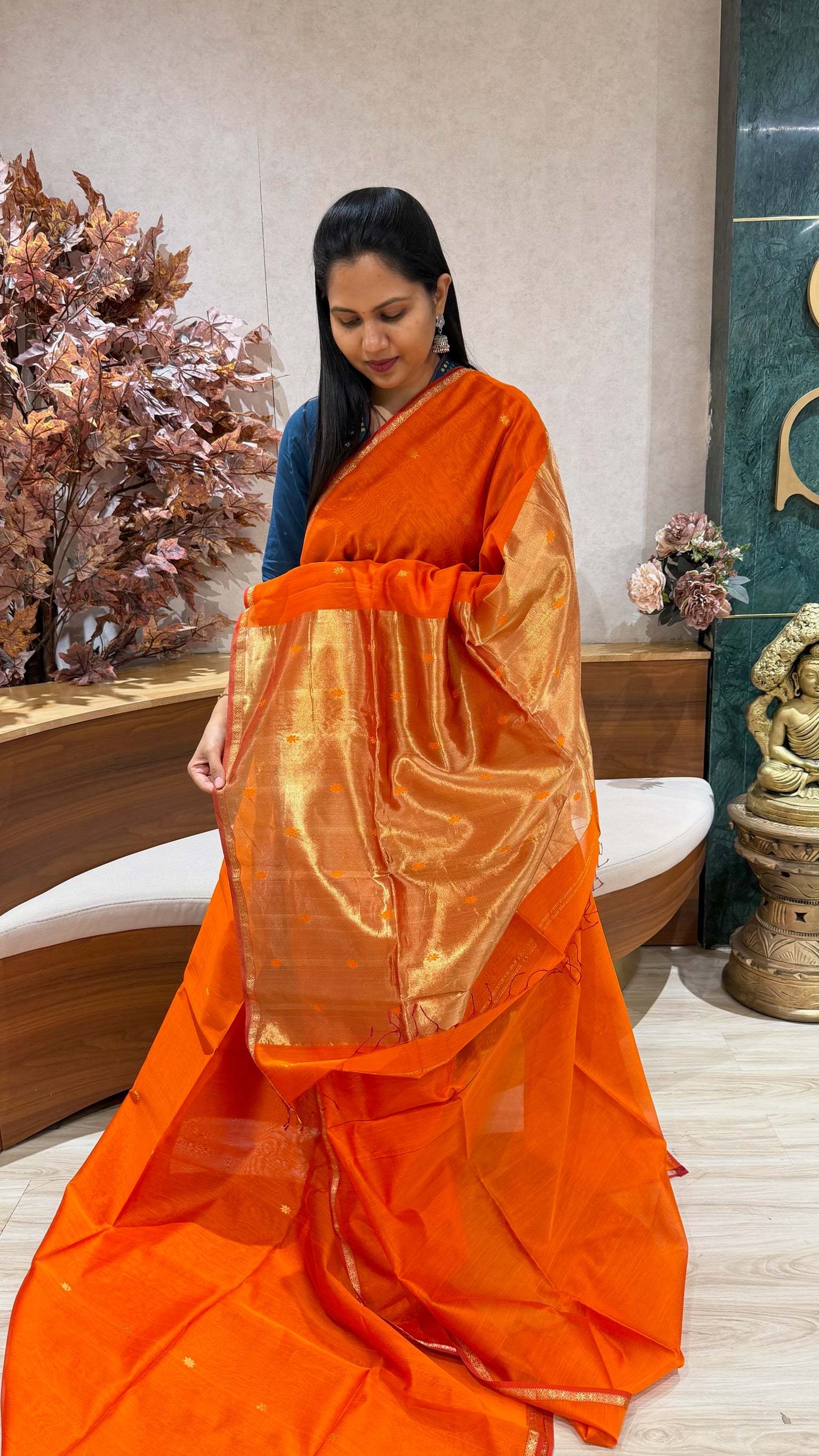 Maheswari tissue pallu