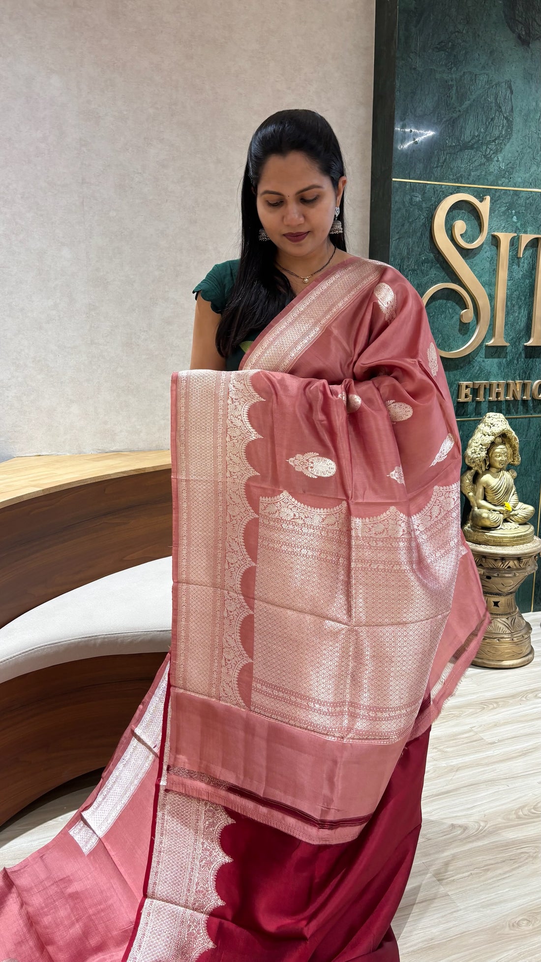 Handloom mango pattu