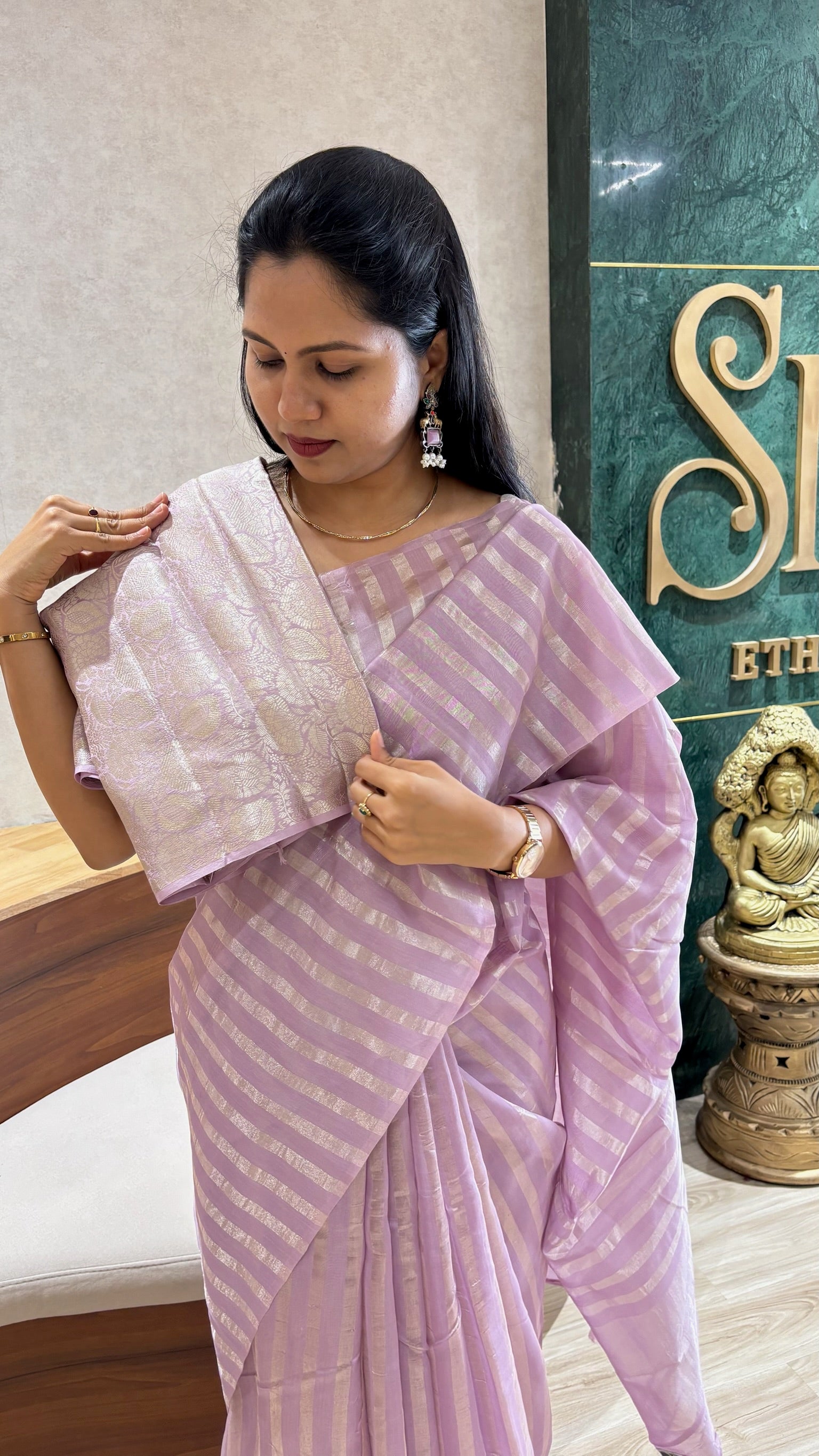 Chinia tissue brocade blouse lavender