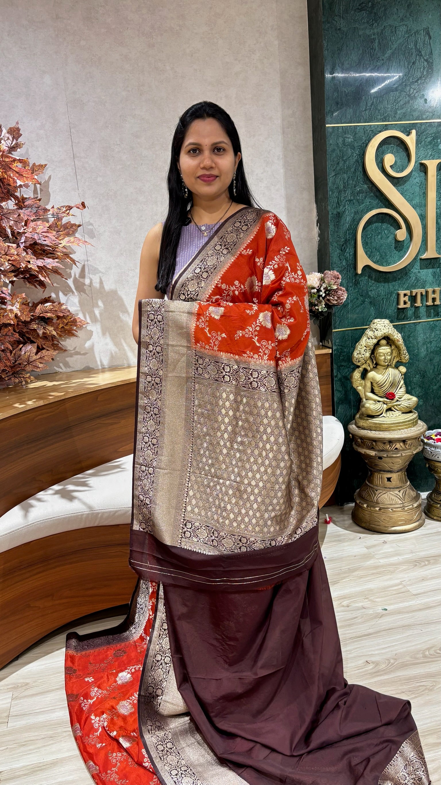 Banaras weaving rust