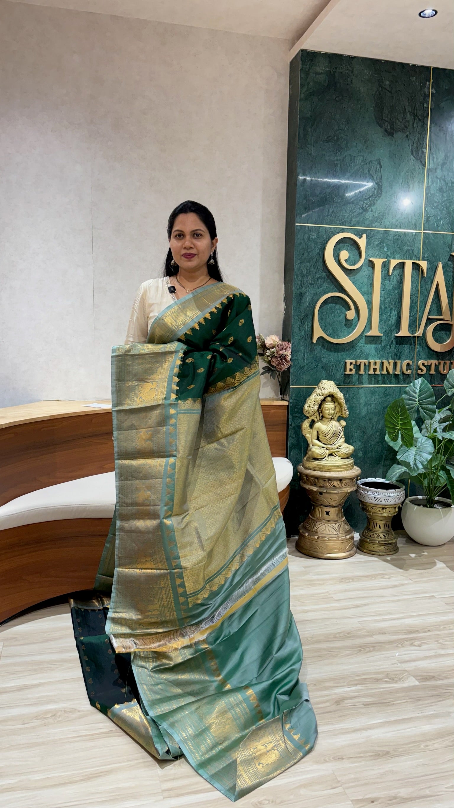 Handloom Gadwal big border