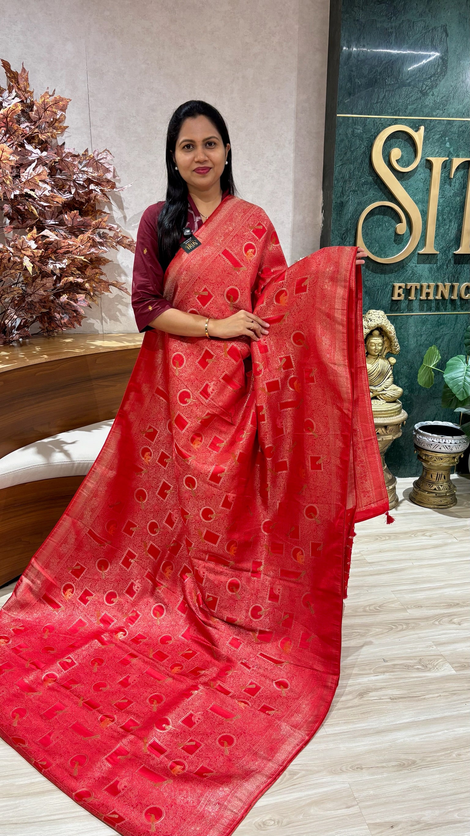 Banaras allover weaving