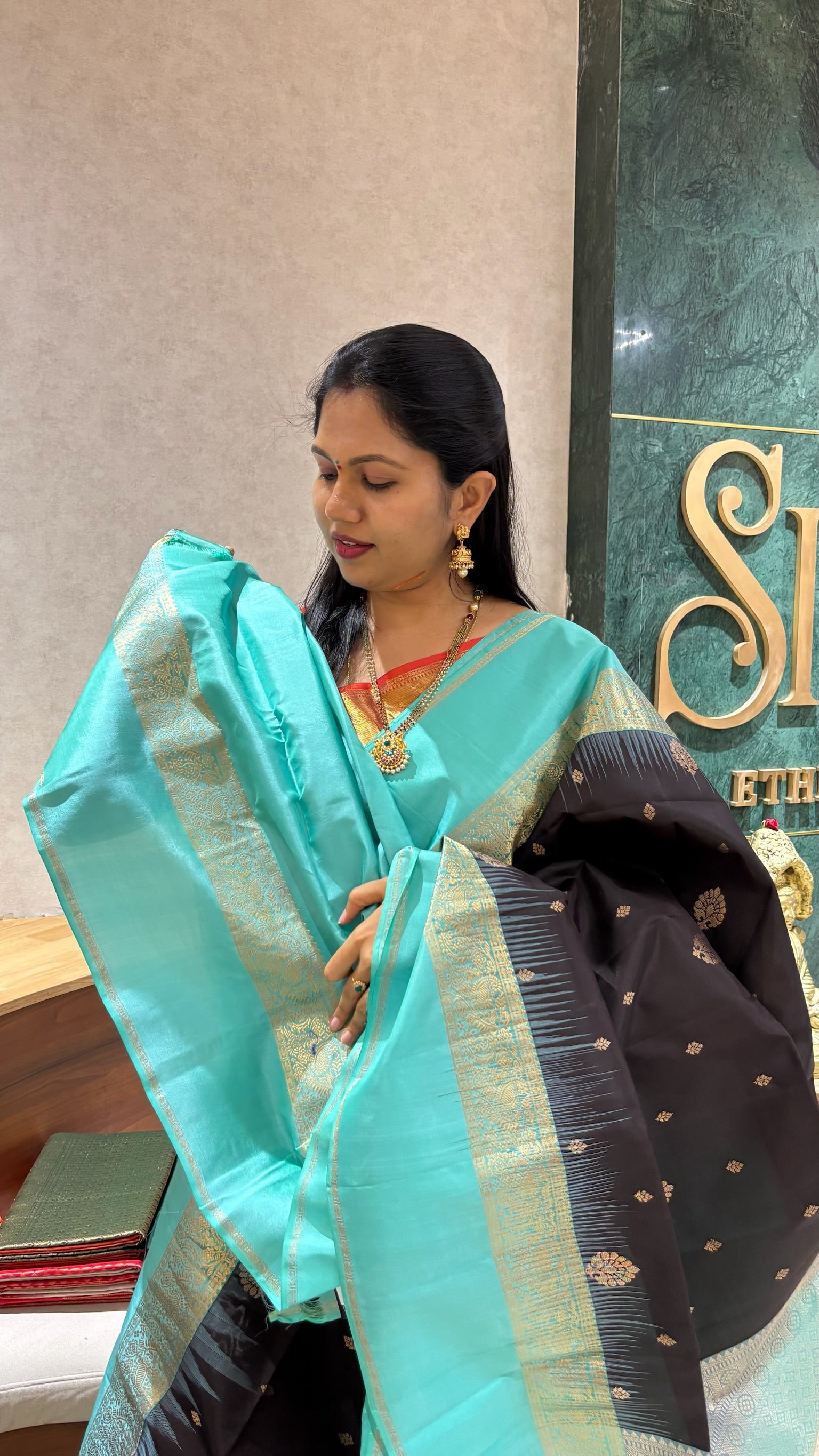 Kanchi pattu snuff-sea green