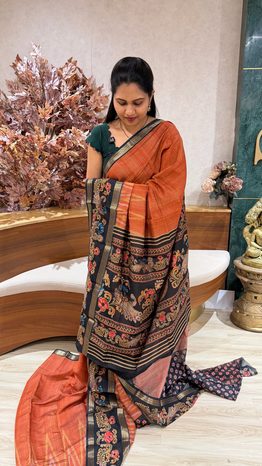 Casual drape Tanjore print