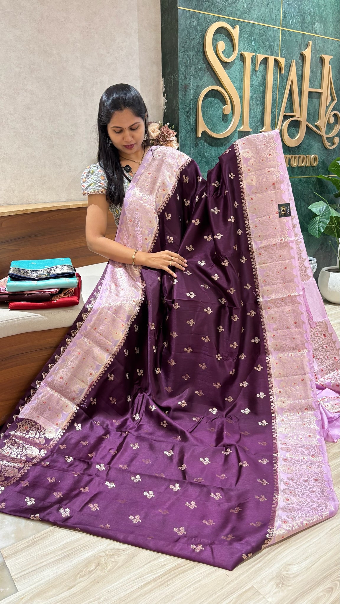 Fancy mango pattu wine