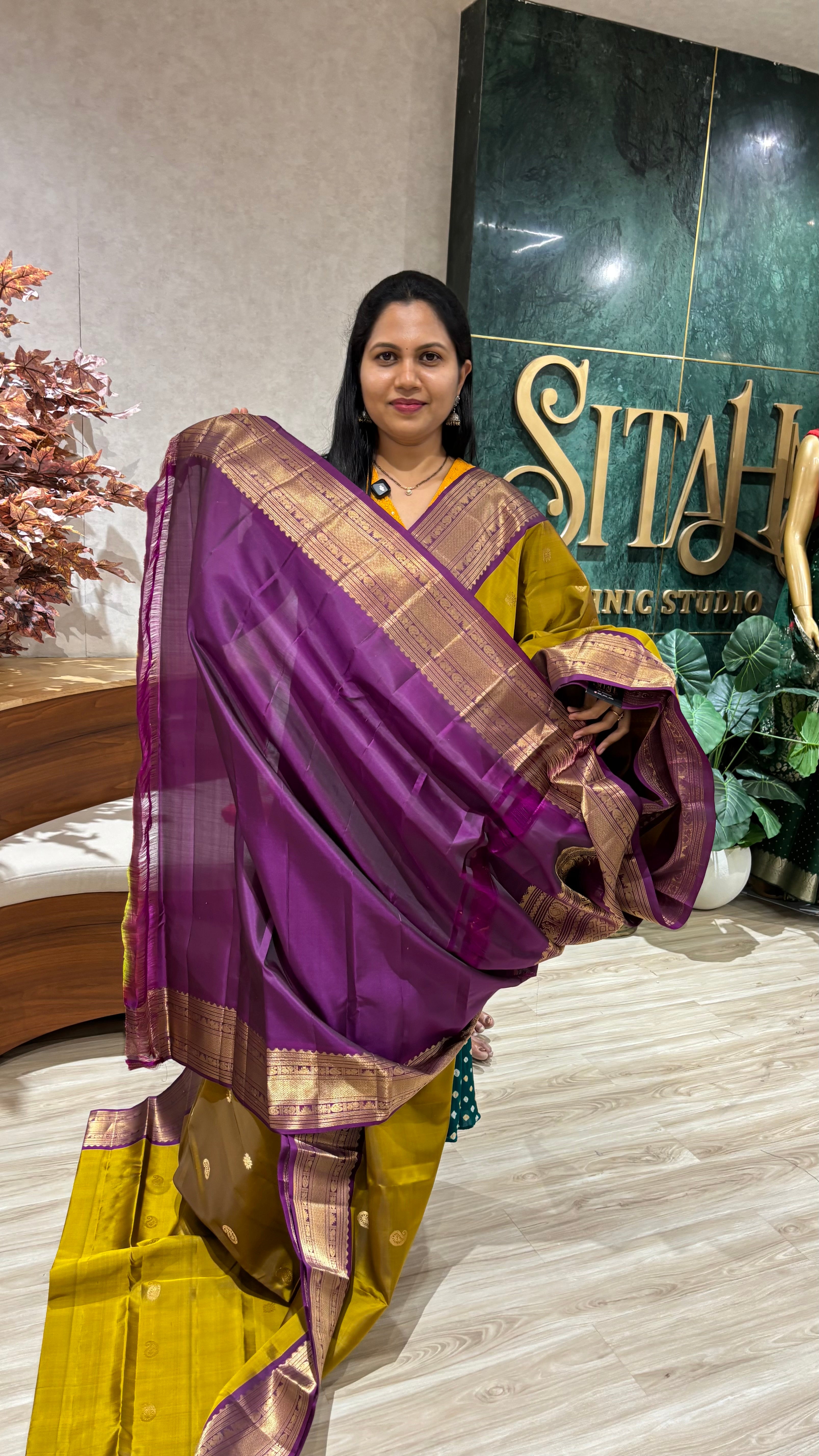 Light weight kanchi pattu