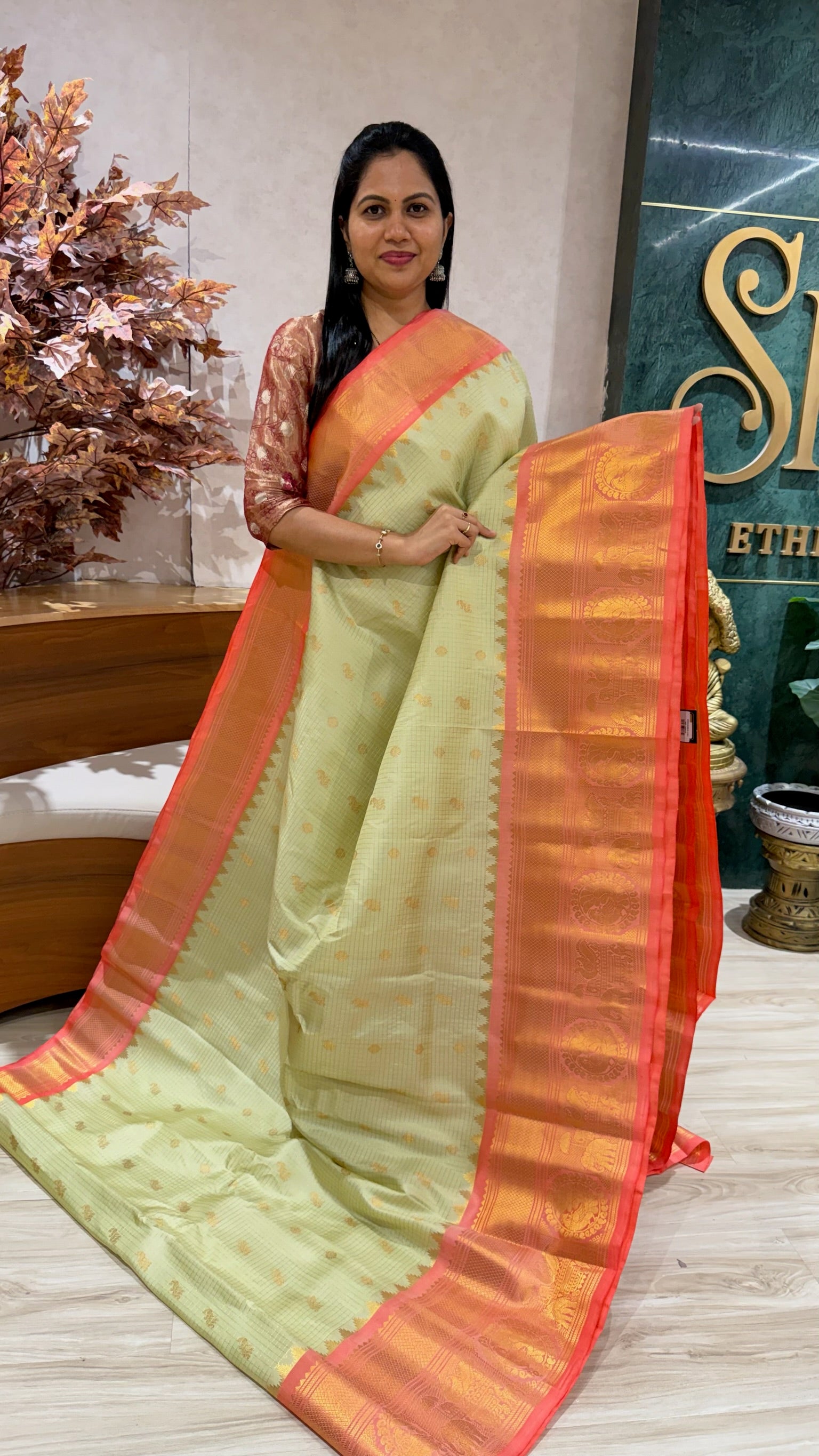 Handloom gadwal pattu