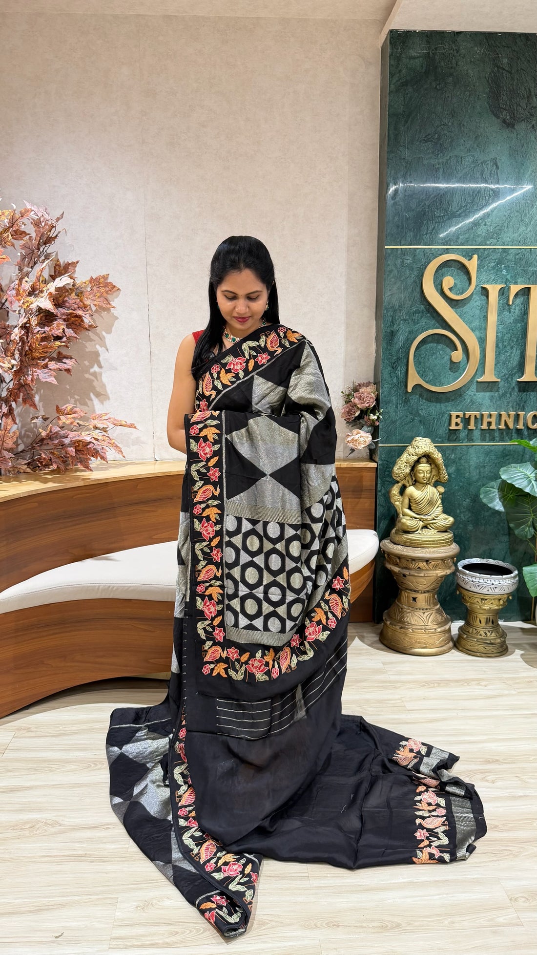 Munga Tussar embroidery