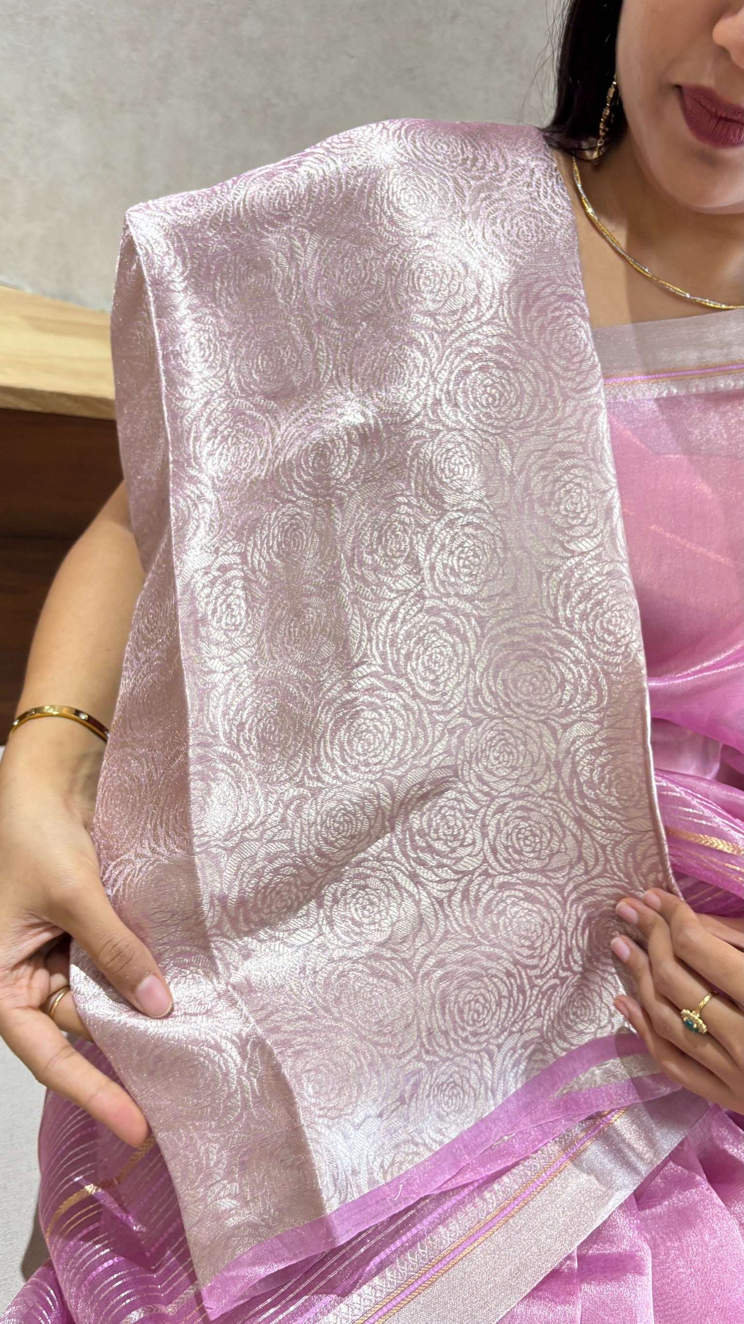 Pure tissue pink