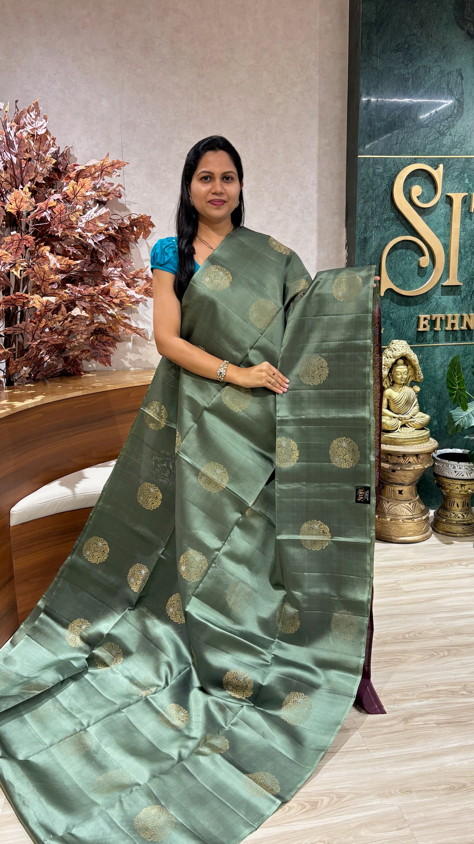 Light weight kanchi pattu