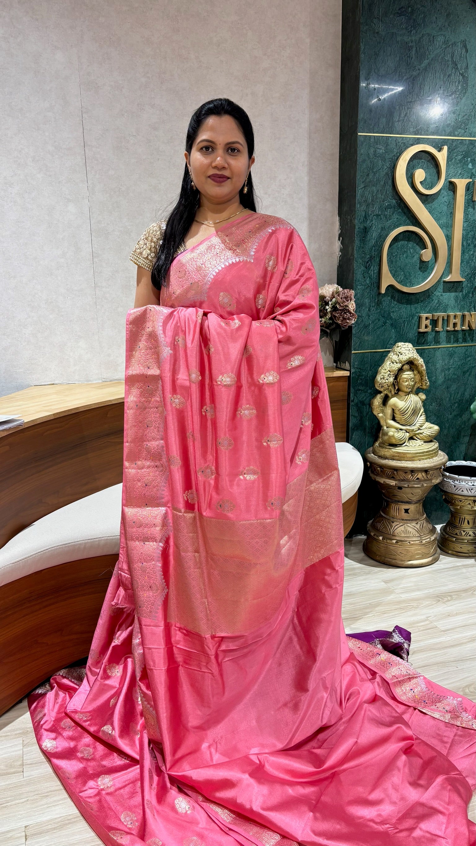 Banaras scallop baby pink