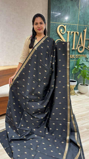 Fancy banaras small border black