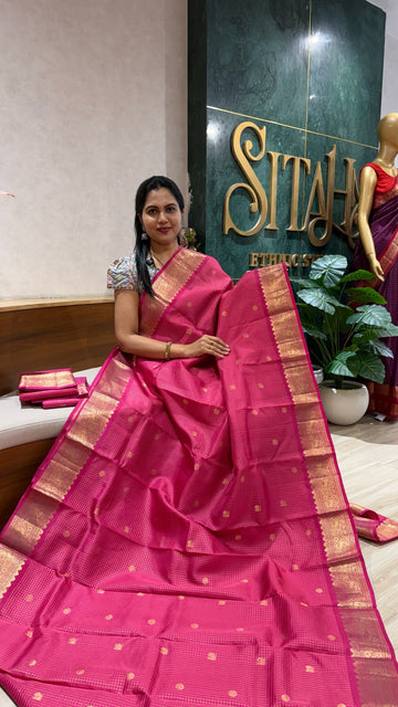 Light weight vintage pattu