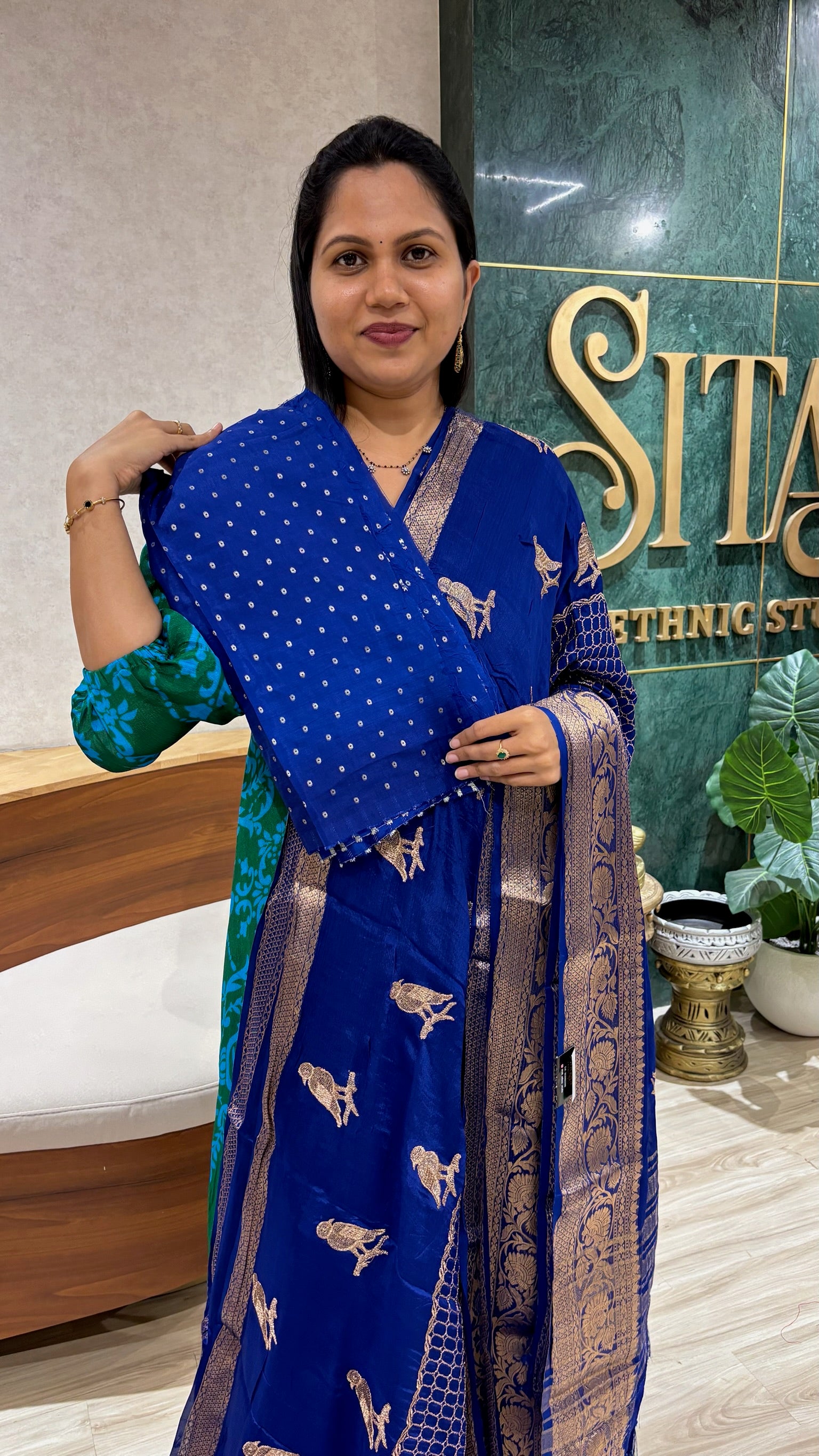 Chiffon weaving -embroidery blue