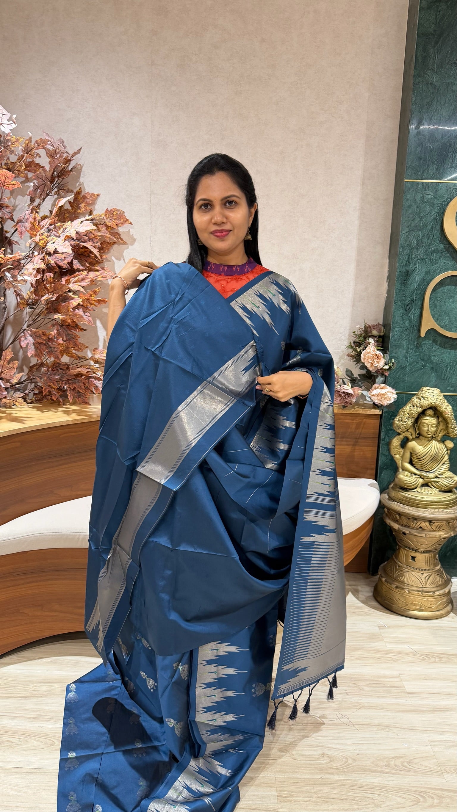 Fancy silk temple border