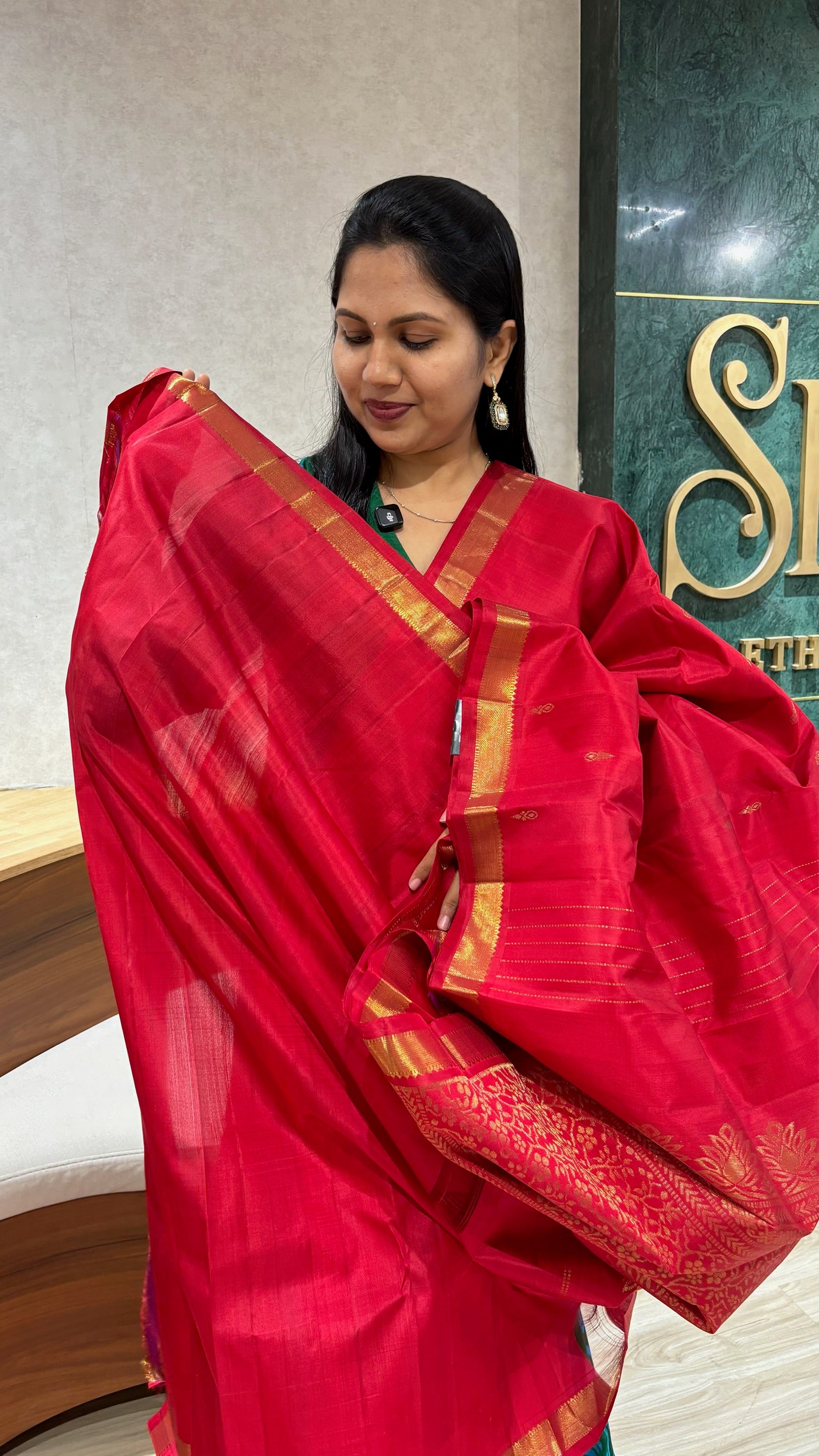 Small border Kanchi pattu