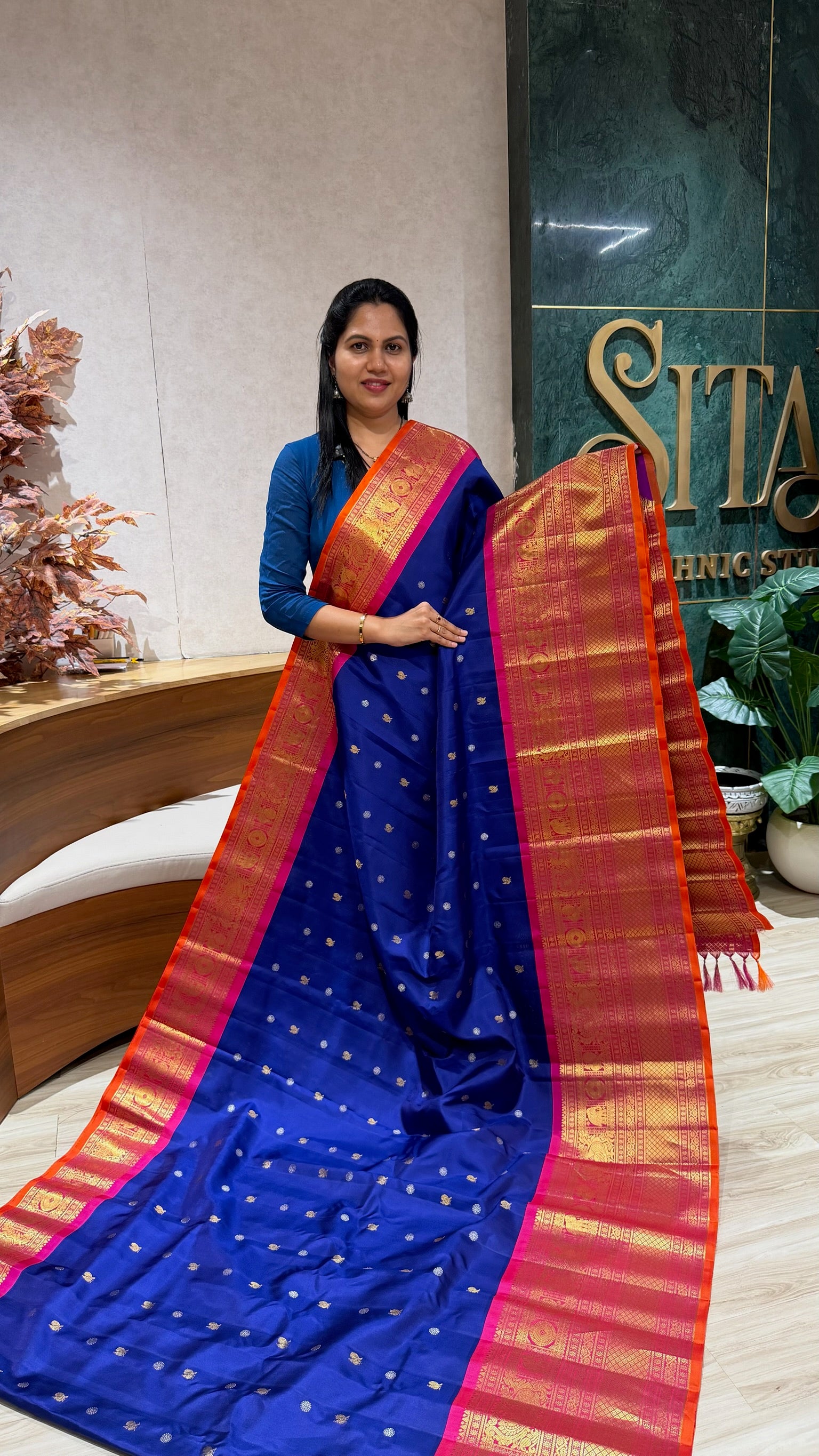 Handloom gadwal pattu