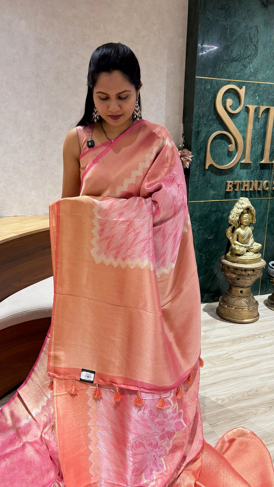 Tissue georgette flower design