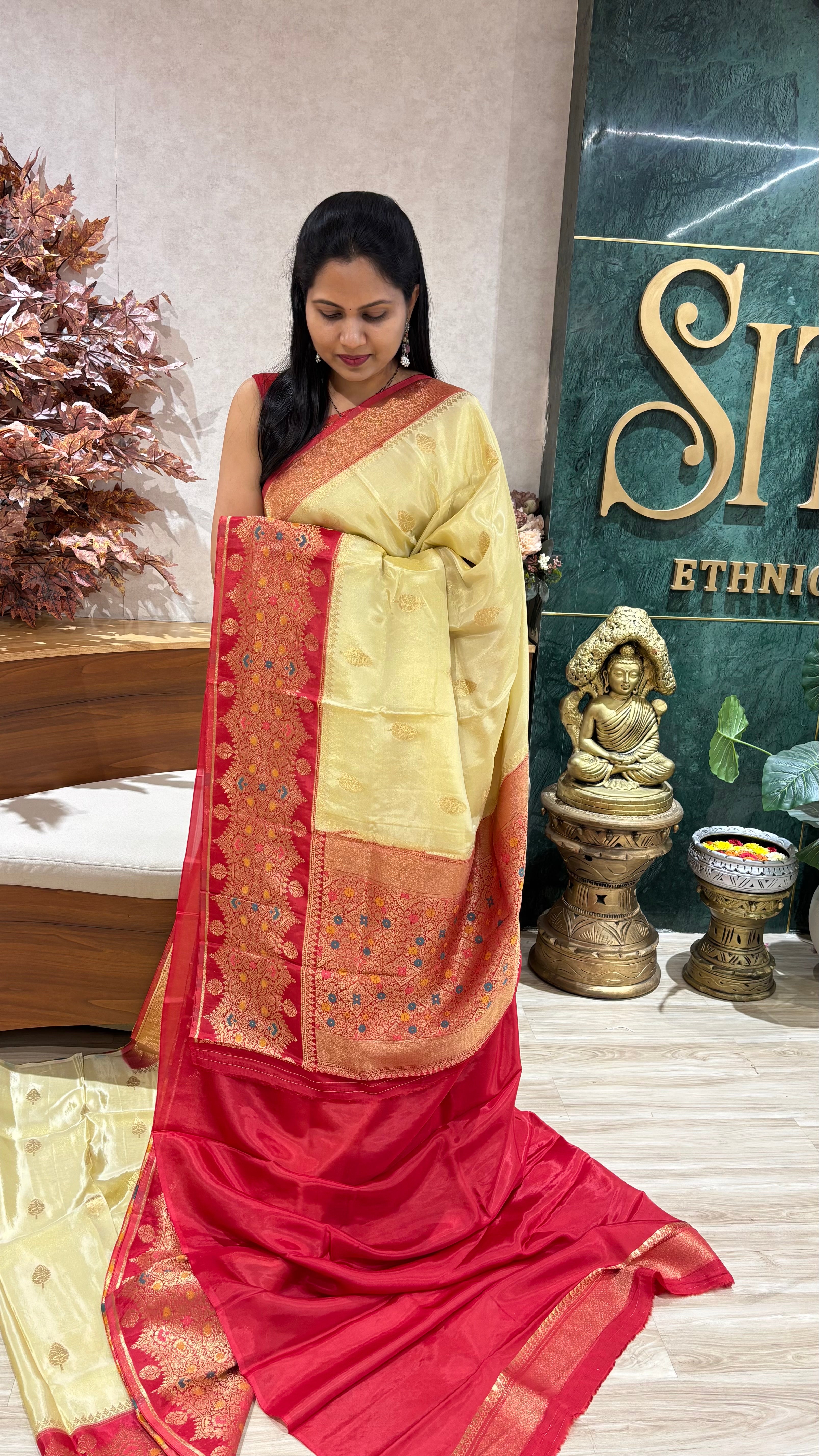 Viscose tissue georgette gold shade