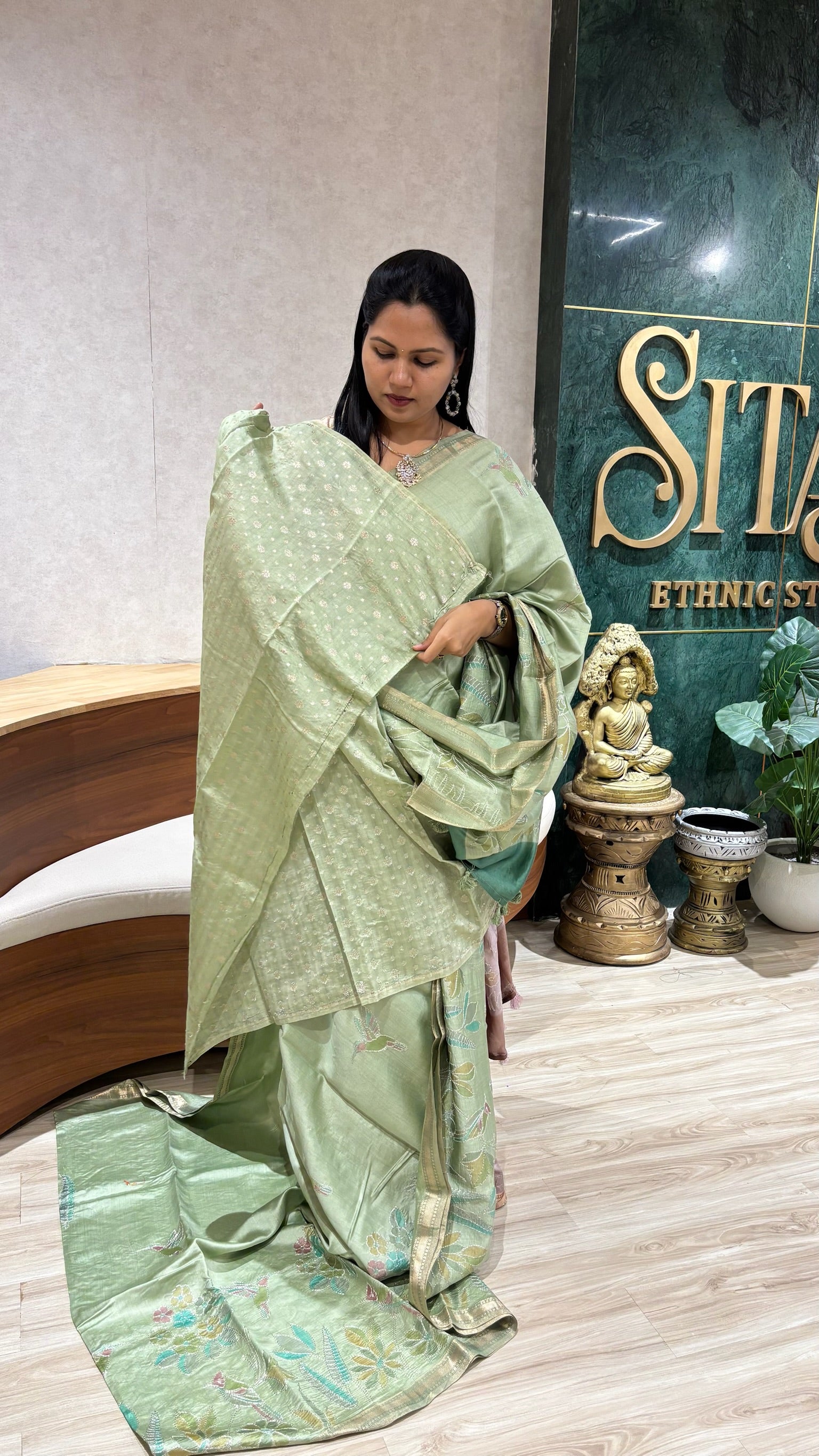 Pure Chinia hand brush embroidery